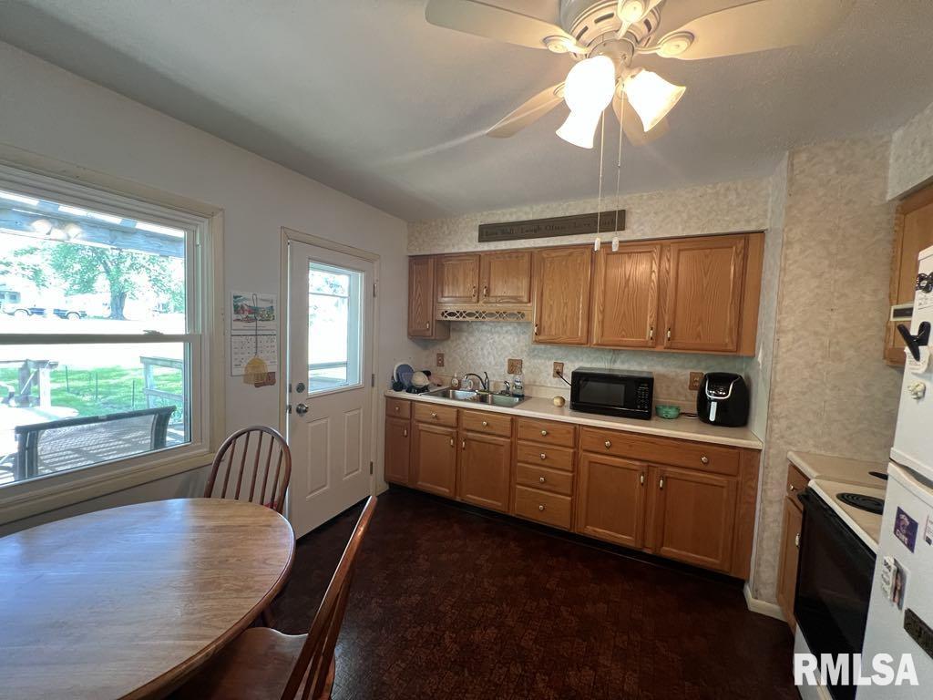 510 W Kelly Street, Macomb, Illinois image 7