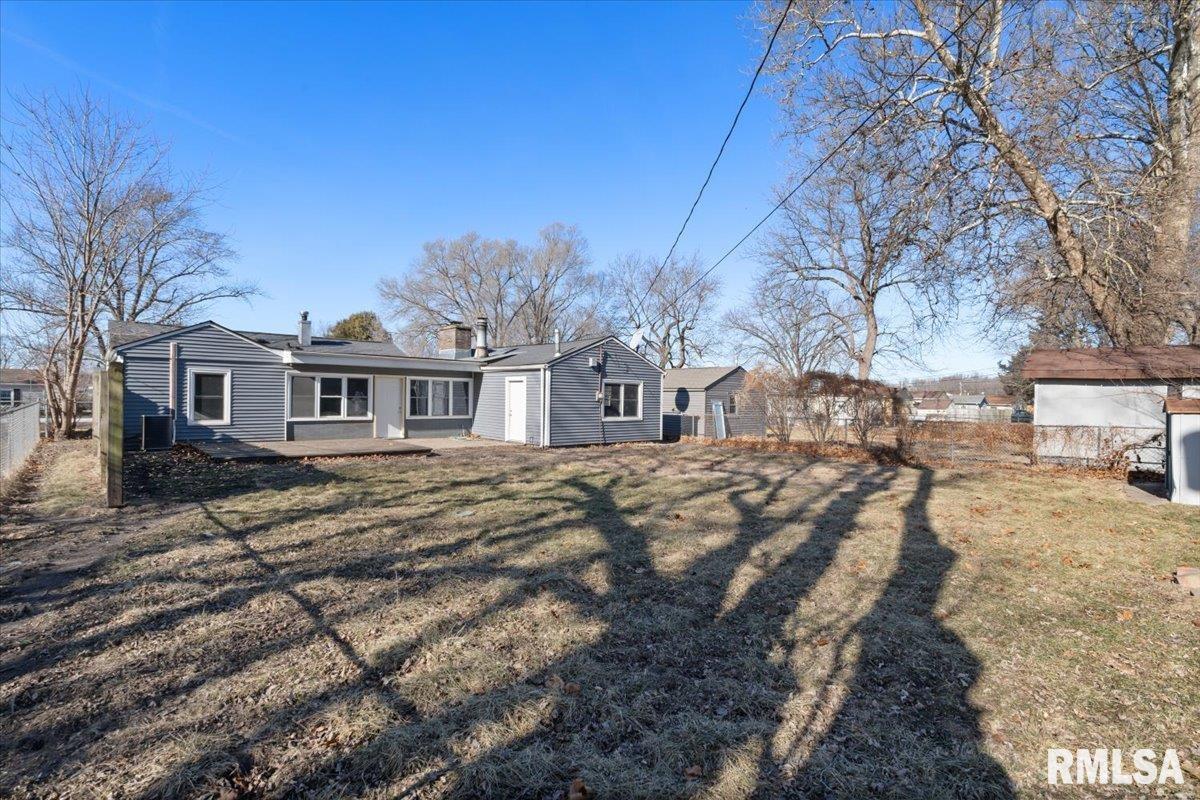 129 W 3rd Street, Coal Valley, Illinois image 8
