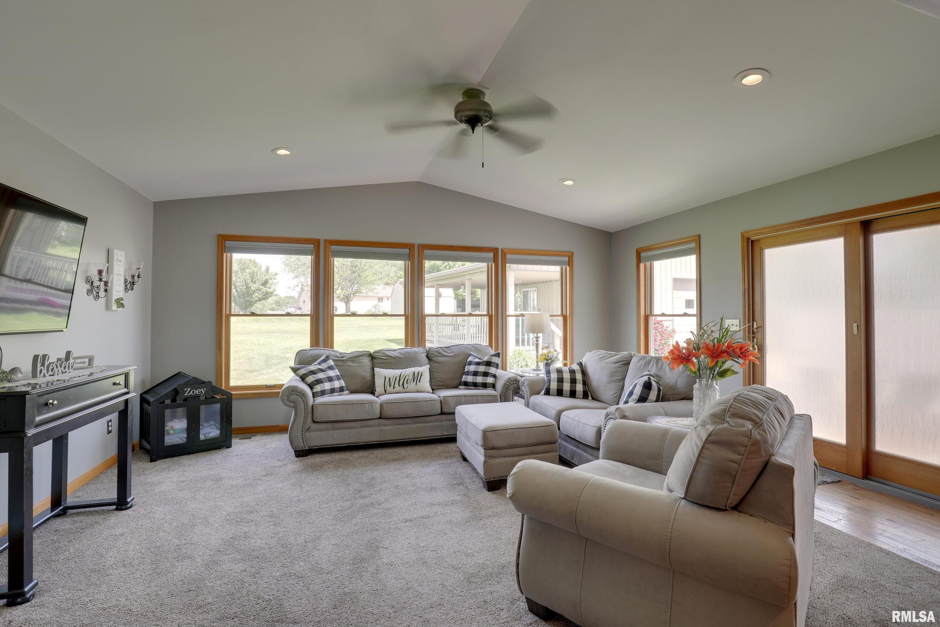 1447 Gilmoor Drive, Fowler, Illinois image 6
