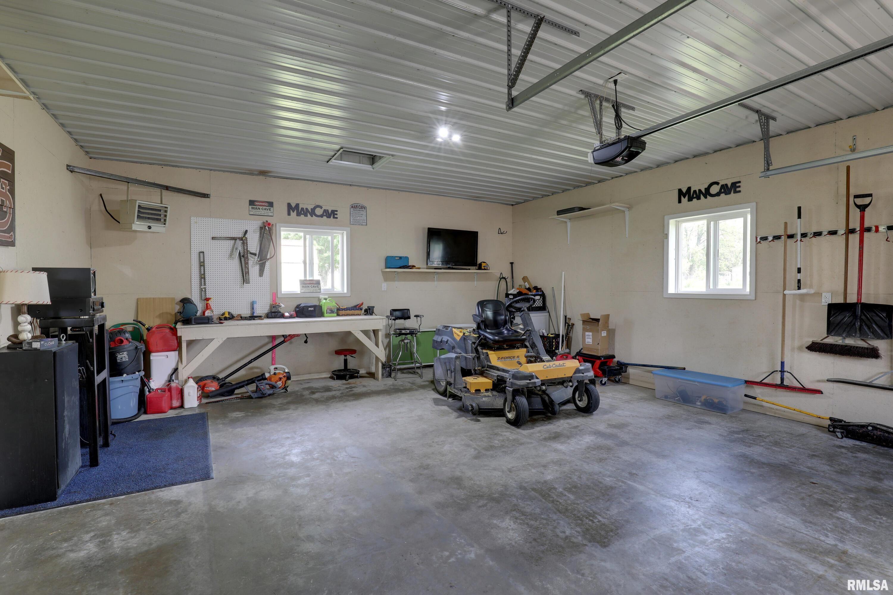 1447 Gilmoor Drive, Fowler, Illinois image 22