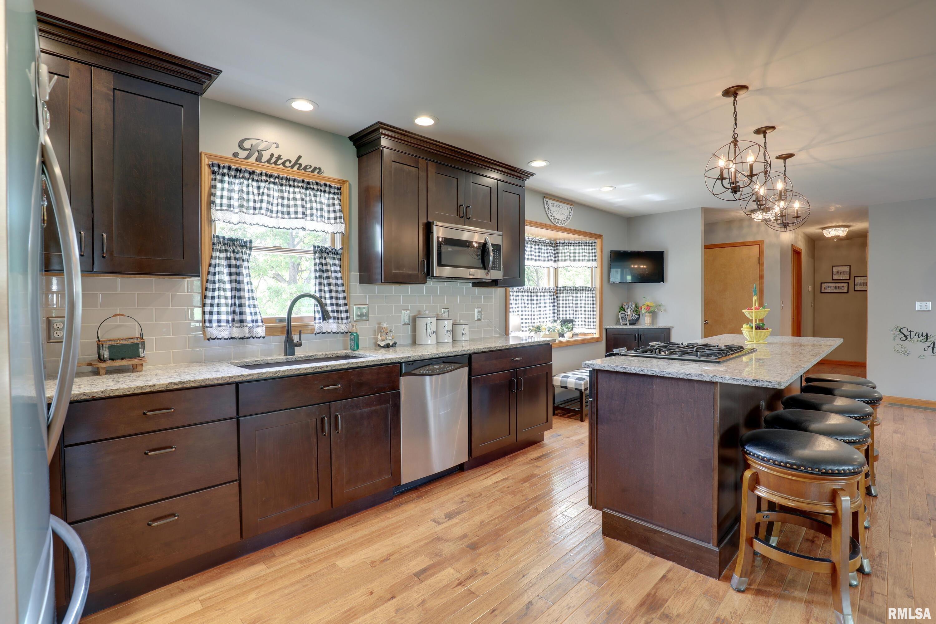 1447 Gilmoor Drive, Fowler, Illinois image 2
