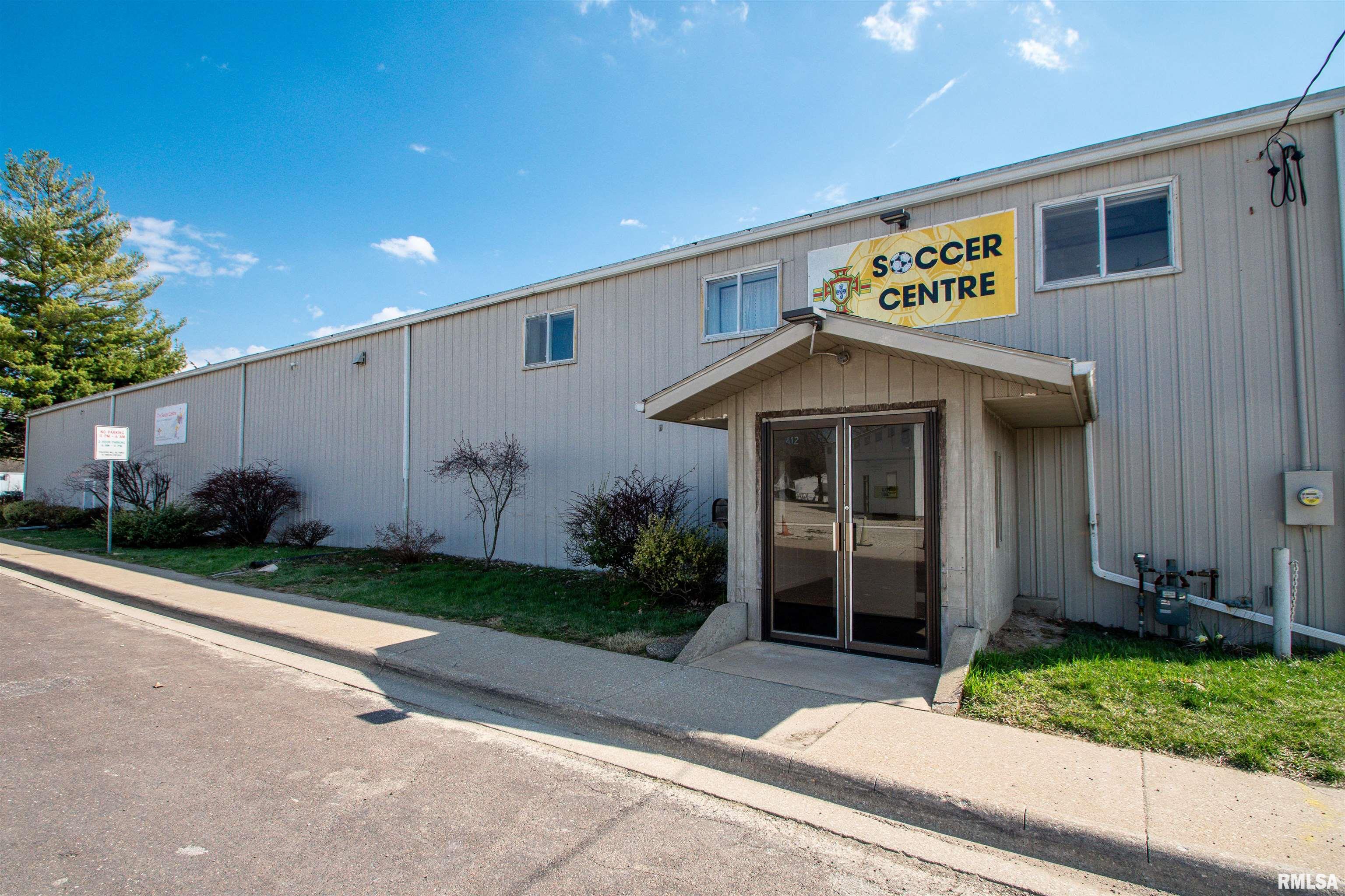 Photo 1 of 38 — 412 E MONETA Avenue, Peoria Heights, IL 61616