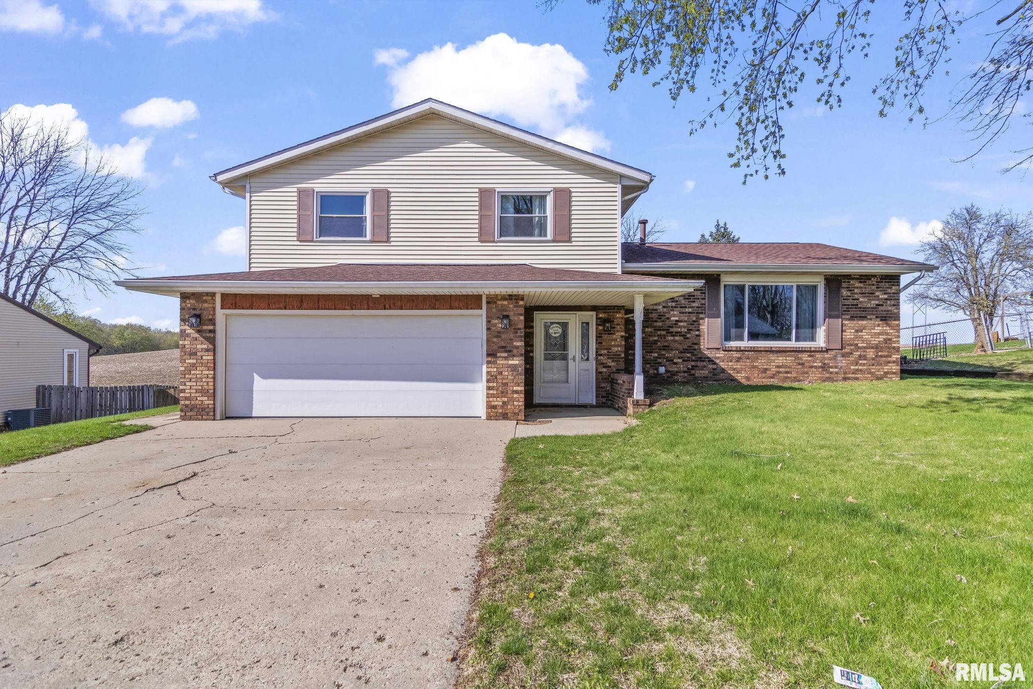 51 Northridge Drive, Sherman, Illinois image 2