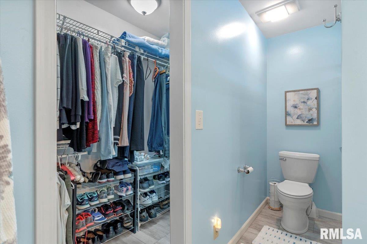3800 Bergamot Drive, Springfield, Illinois image 20