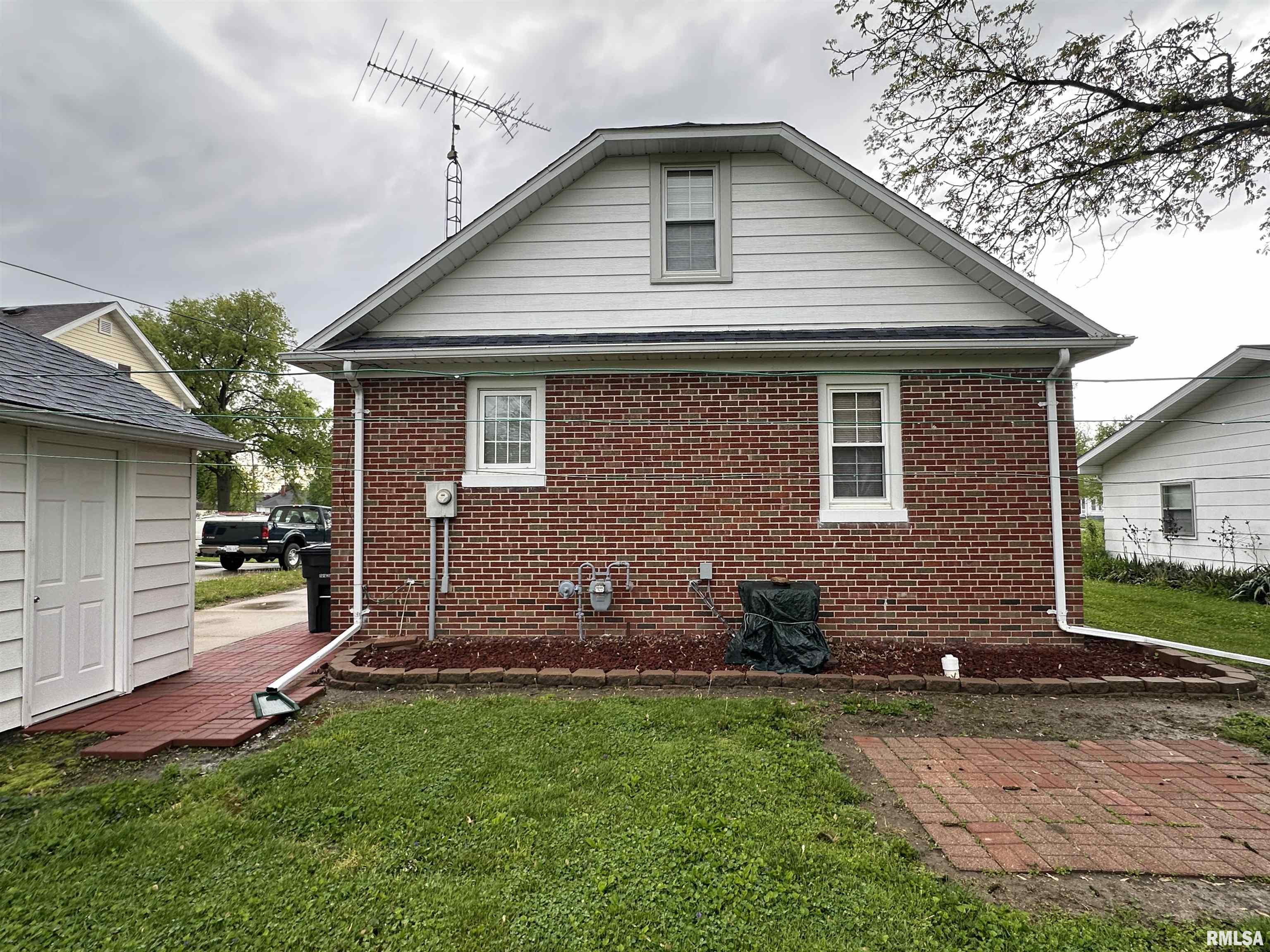 505 Saint Clair Street, Altamont, Illinois image 6