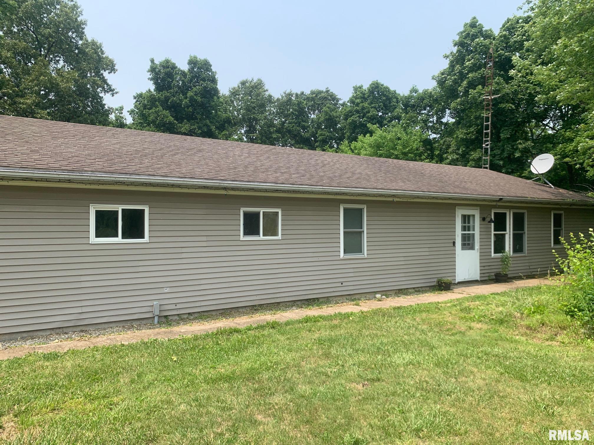 27425 Quarton Road, Palmyra, Illinois image 1
