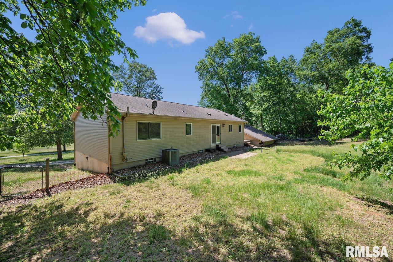 25633 N County Road 2500 E, Manito, Illinois image 28