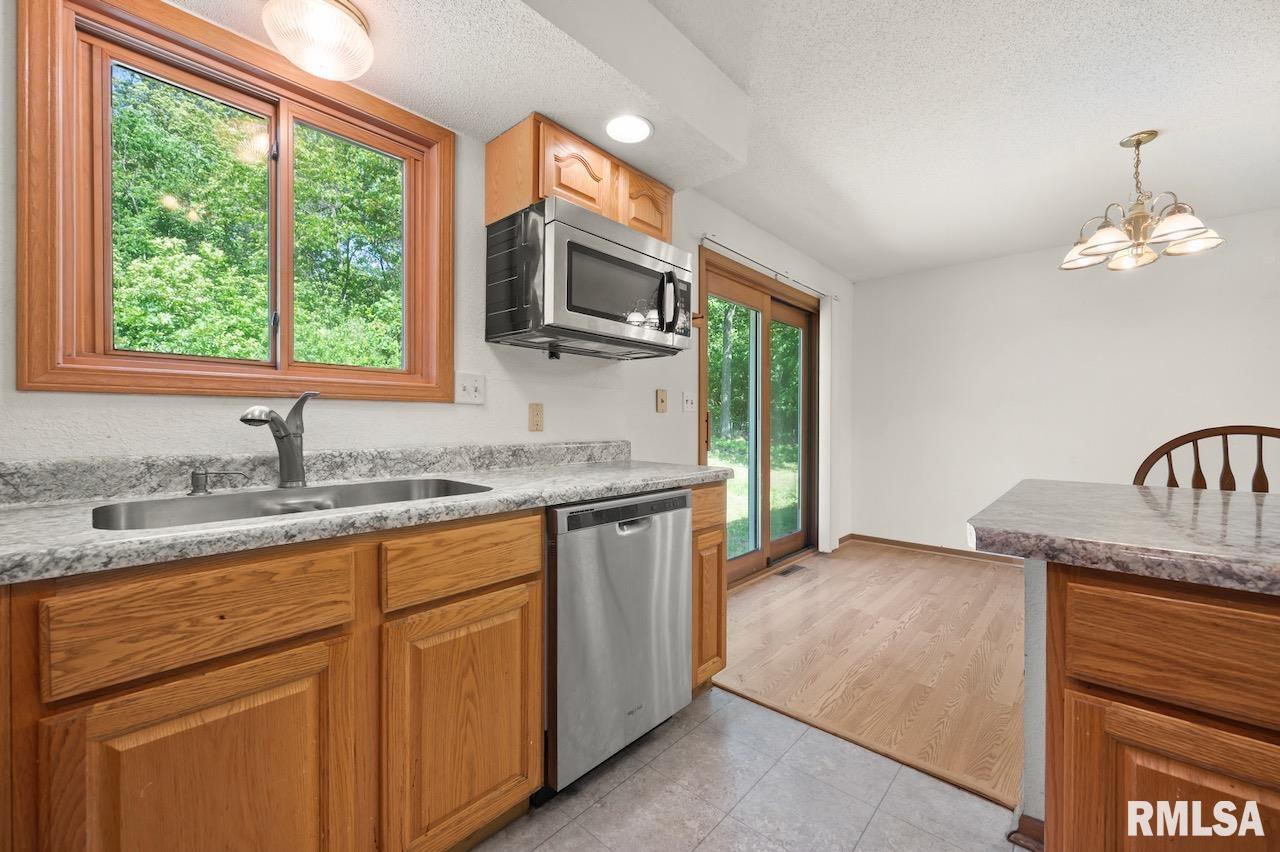 25633 N County Road 2500 E, Manito, Illinois image 13