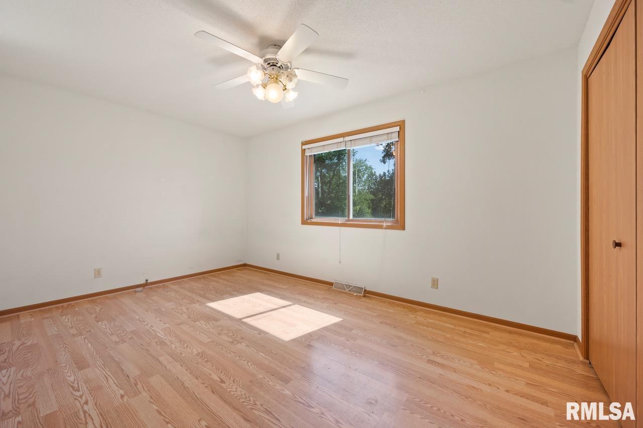 25633 N County Road 2500 E, Manito, Illinois image 20
