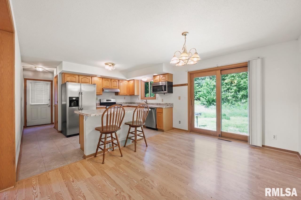 25633 N County Road 2500 E, Manito, Illinois image 8