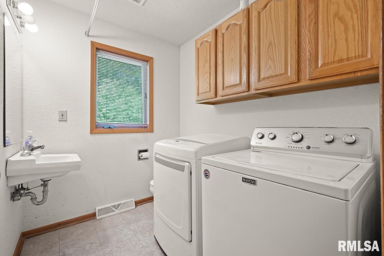 25633 N County Road 2500 E, Manito, Illinois image 22