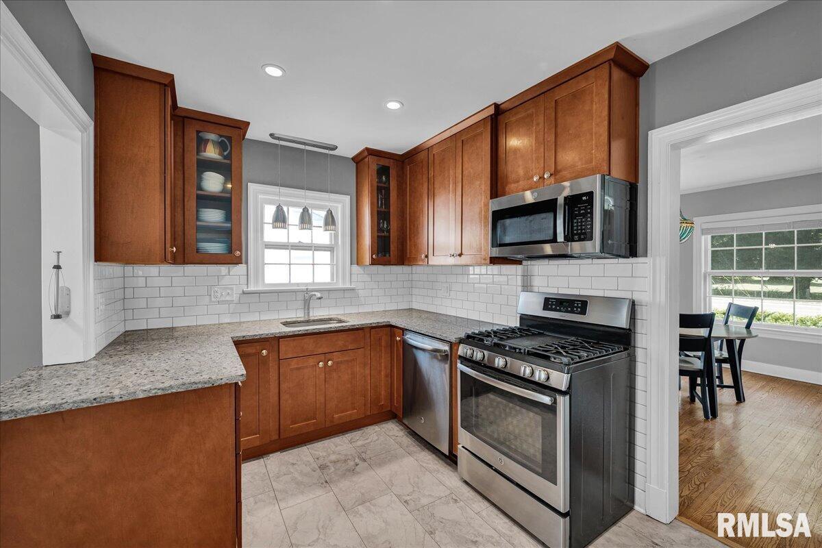5107 N Prospect Road, Peoria Heights, Illinois image 7