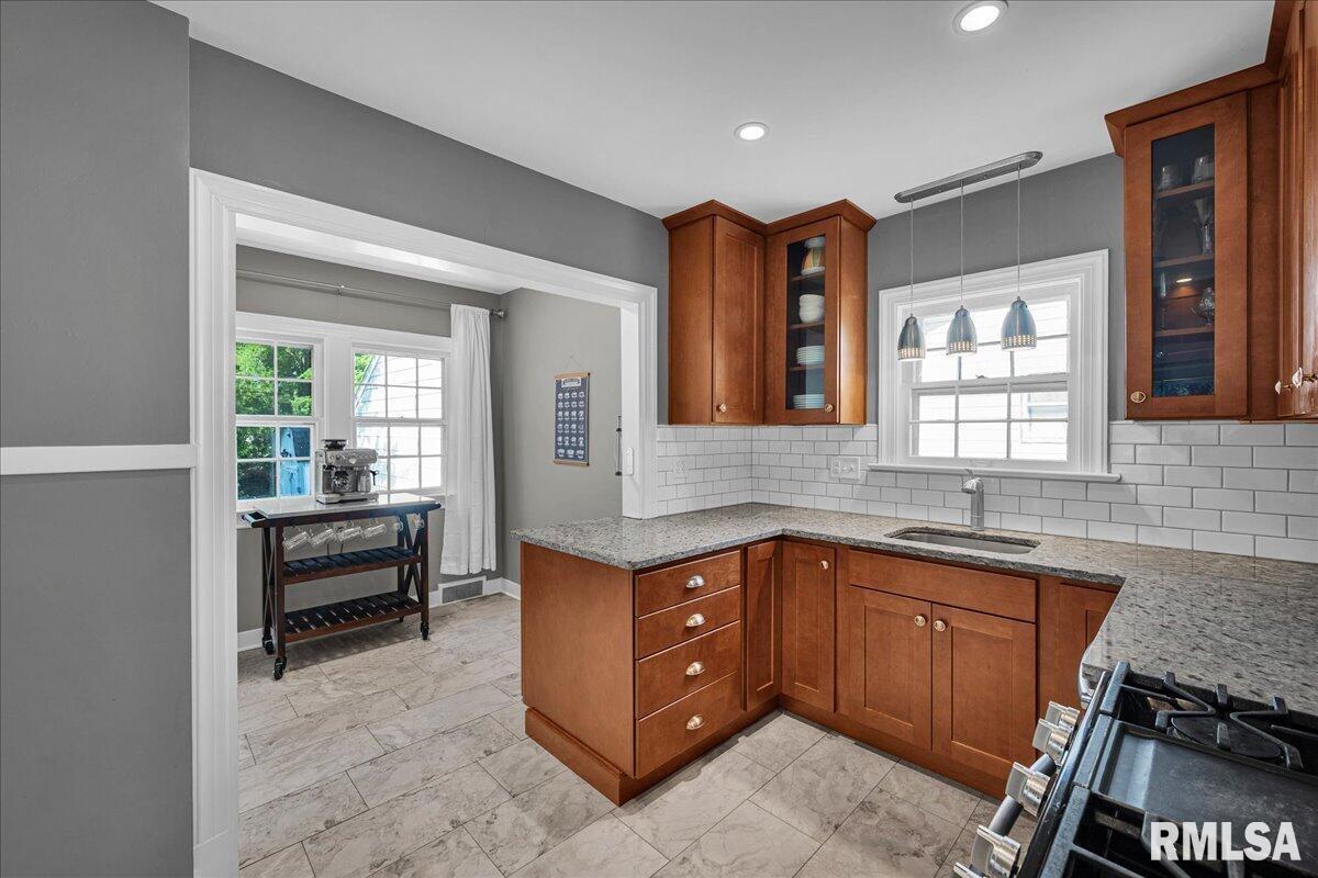 5107 N Prospect Road, Peoria Heights, Illinois image 9