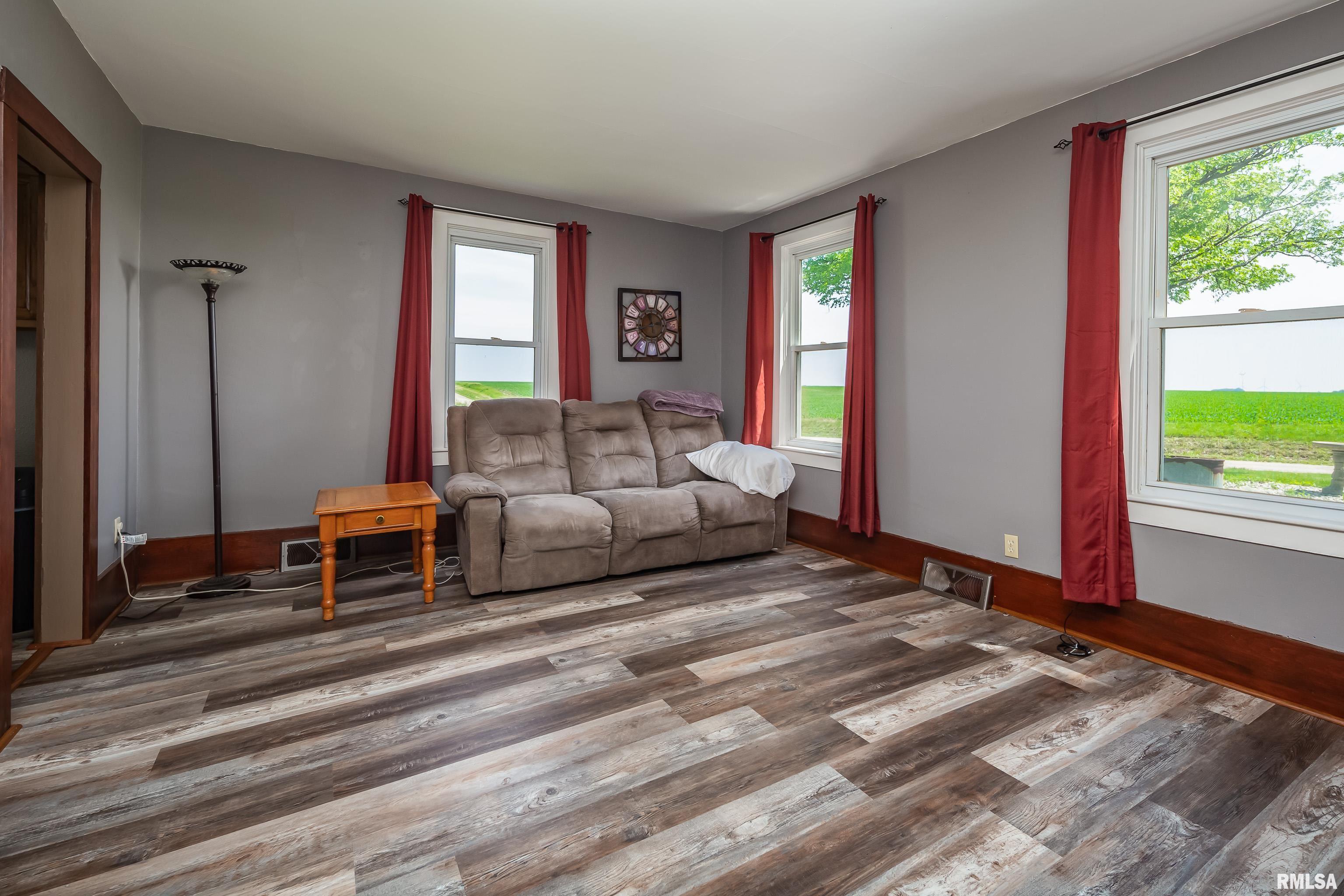 6347 E 400th Street, Lynn Center, Illinois image 13