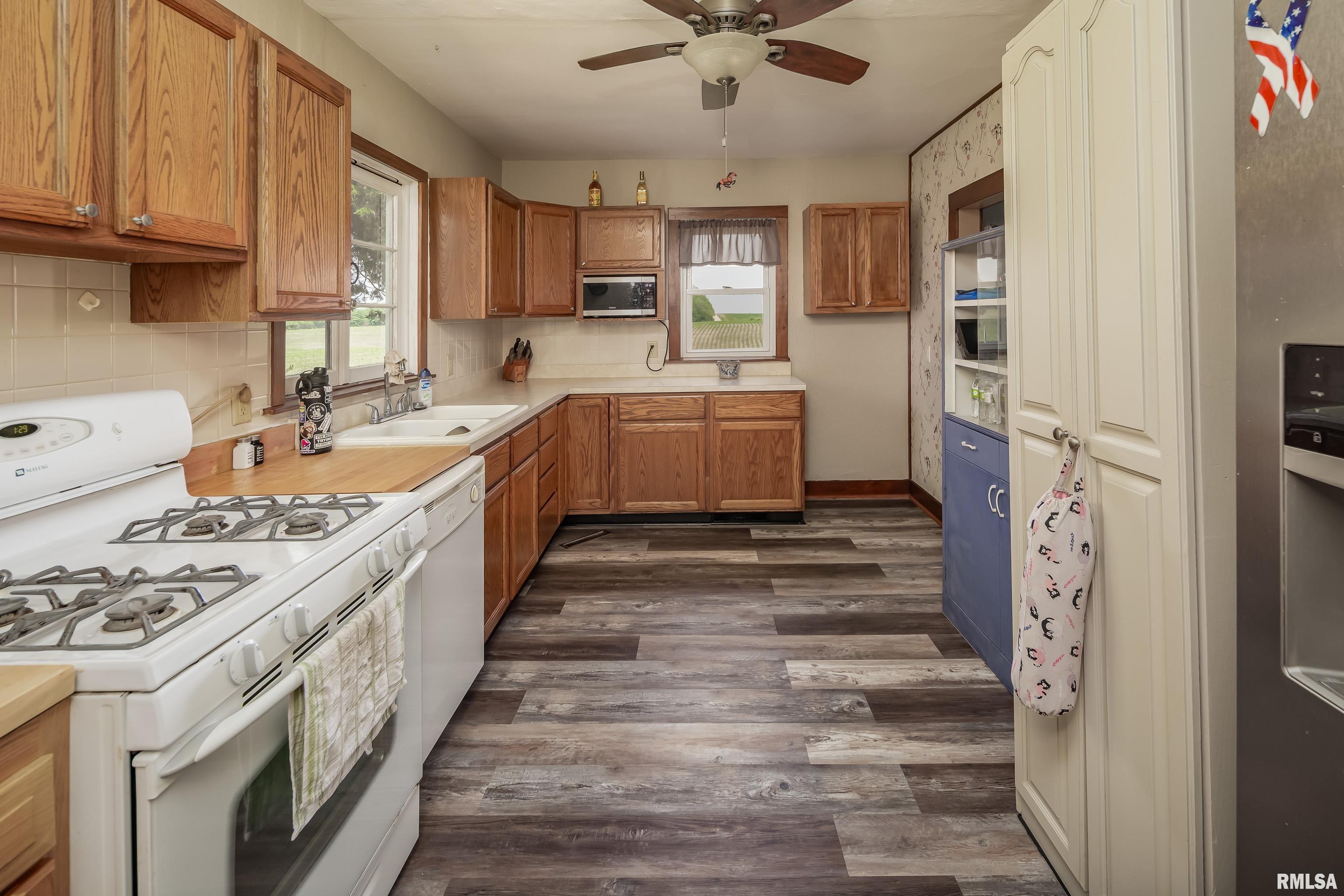 6347 E 400th Street, Lynn Center, Illinois image 18