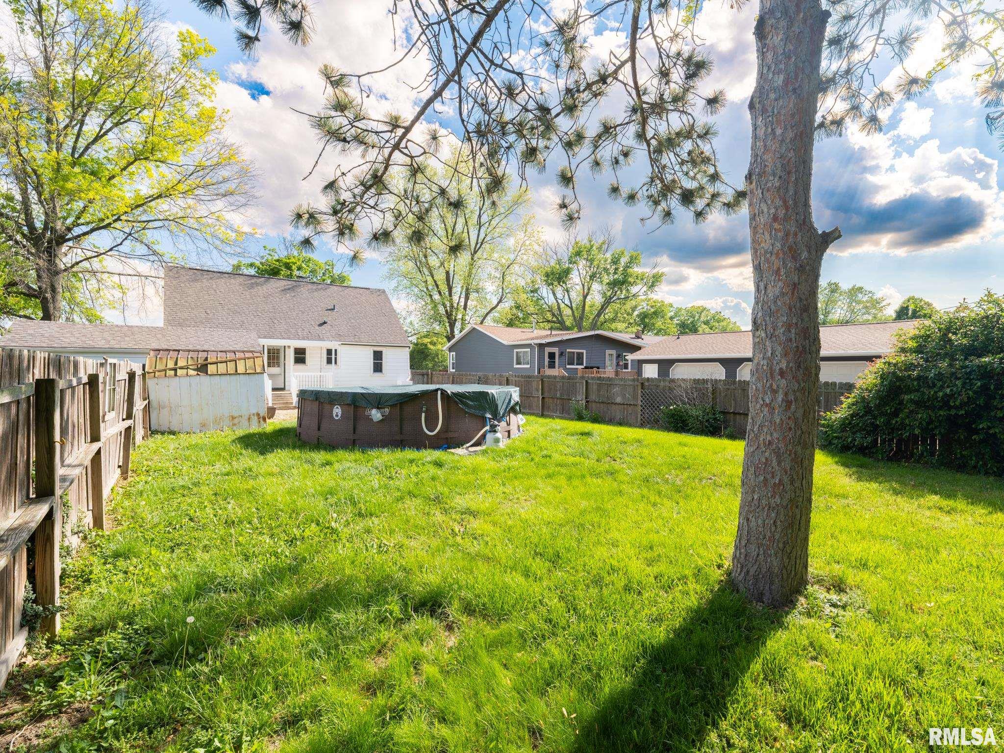 2207 Fondulac Drive, East Peoria, Illinois image 13
