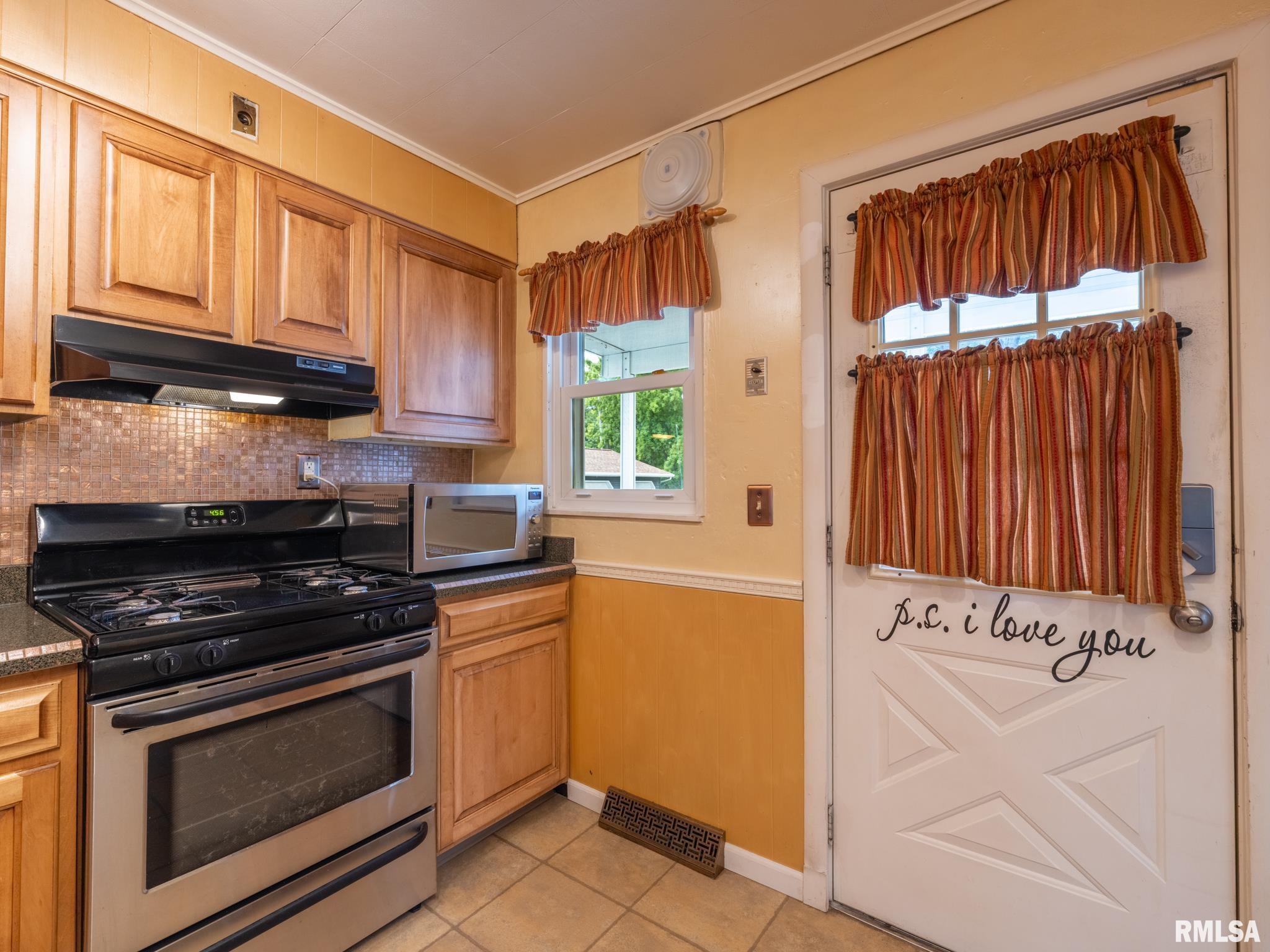 2207 Fondulac Drive, East Peoria, Illinois image 35