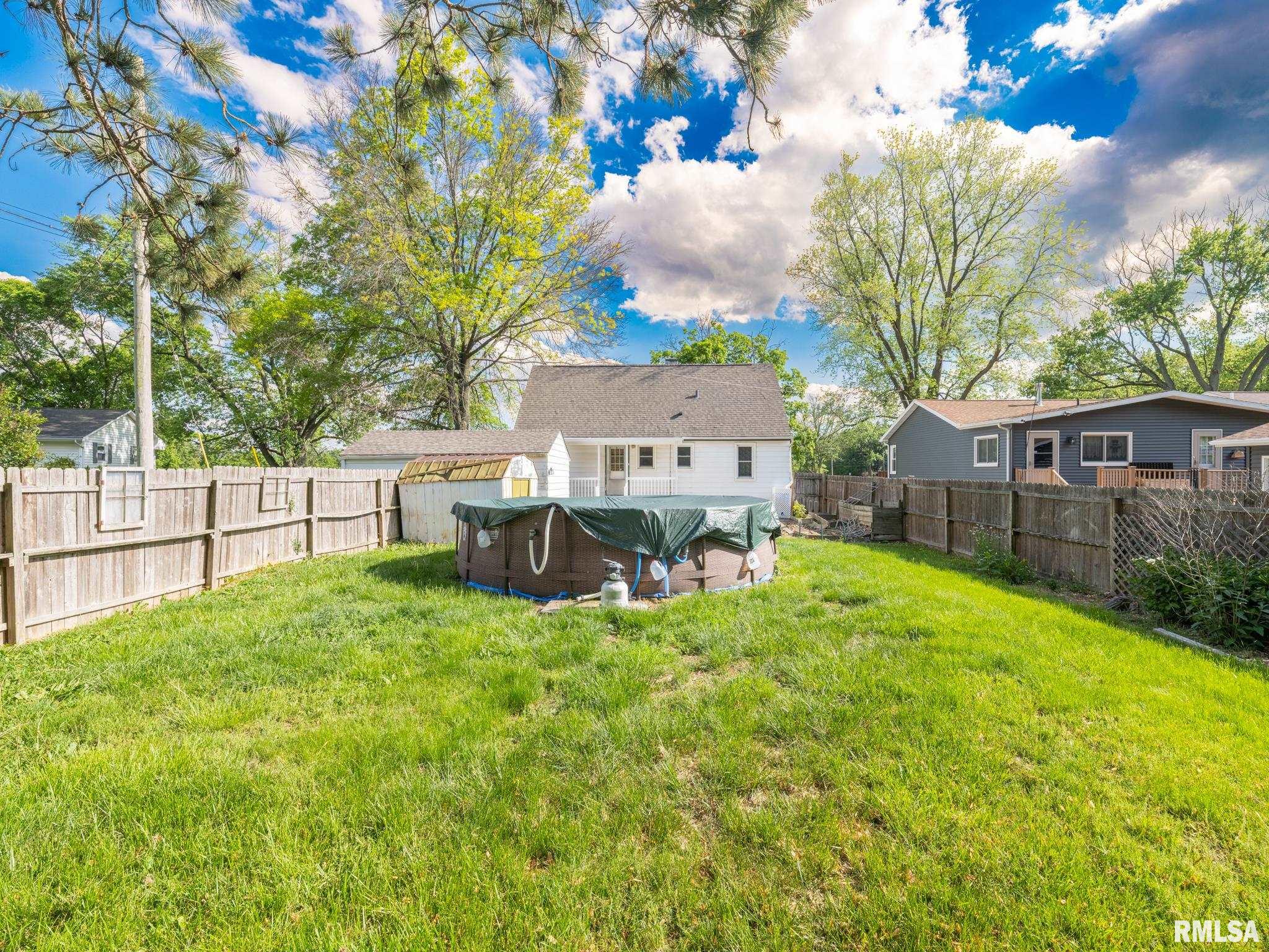 2207 Fondulac Drive, East Peoria, Illinois image 12