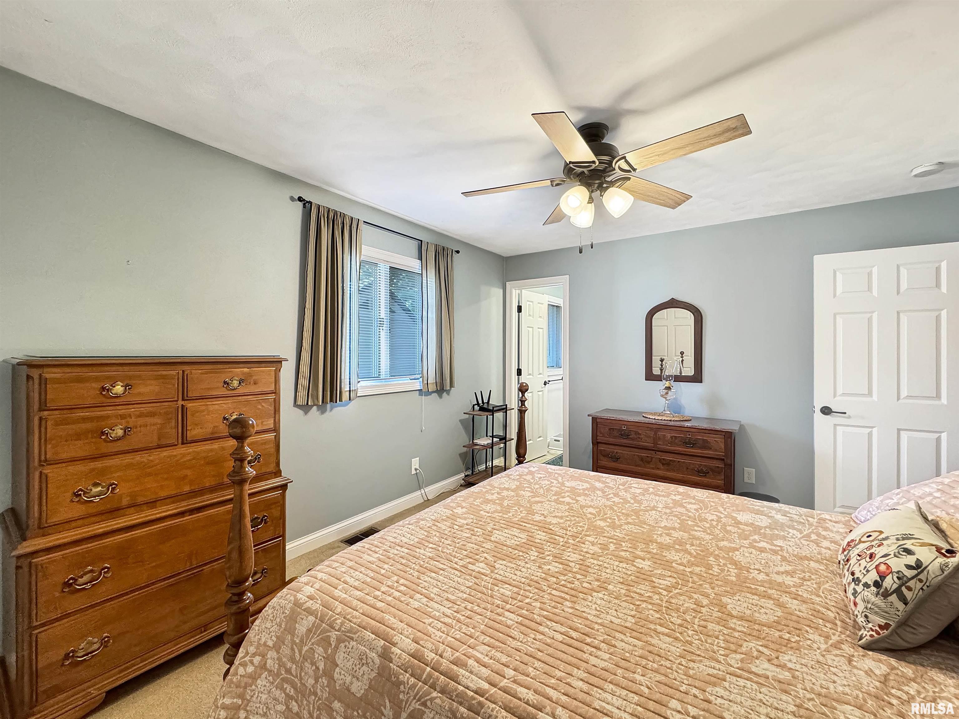 700 Illini Drive, East Peoria, Illinois image 28