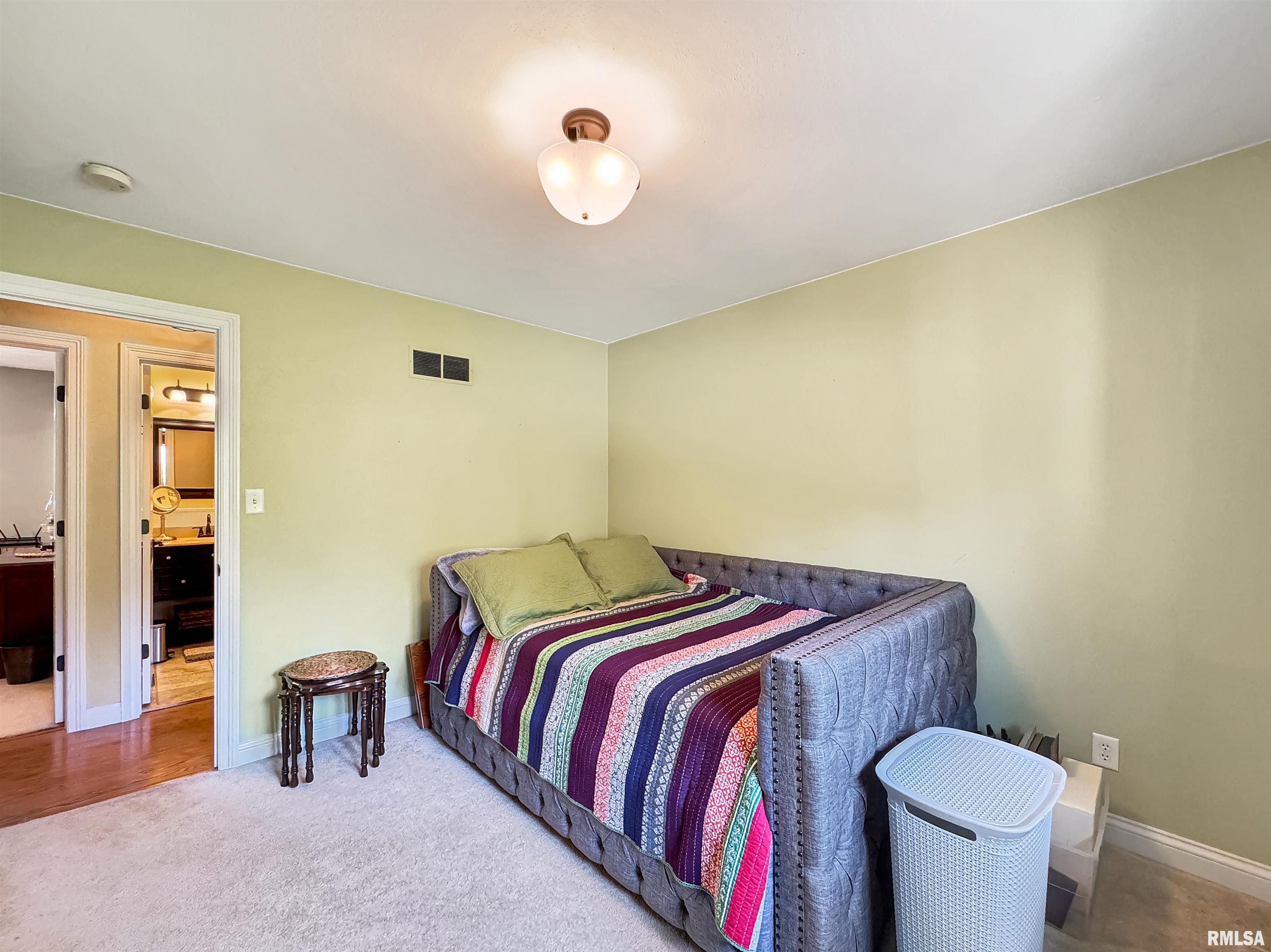 700 Illini Drive, East Peoria, Illinois image 34