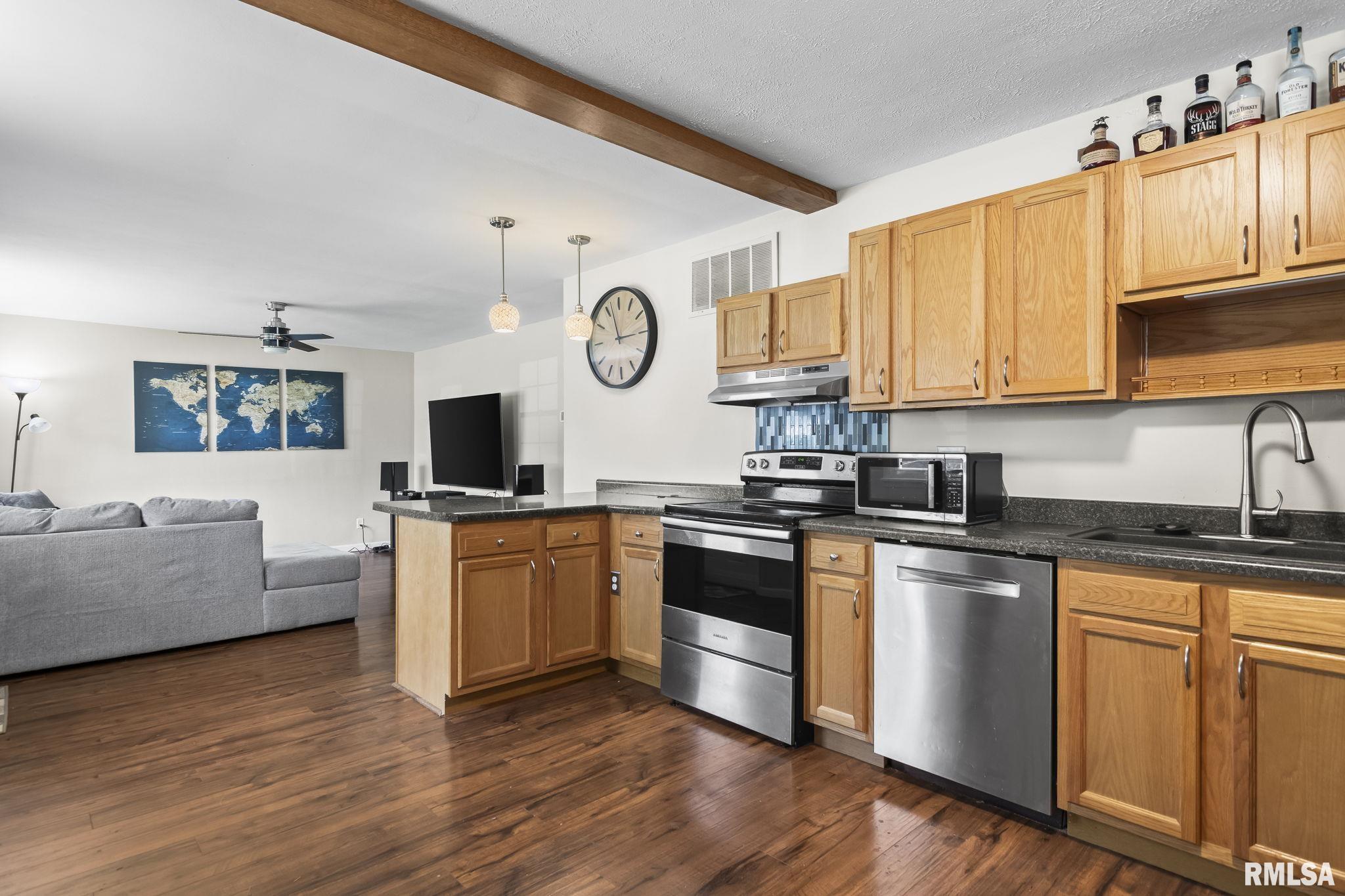 1 Nottingham Road, Springfield, Illinois image 9