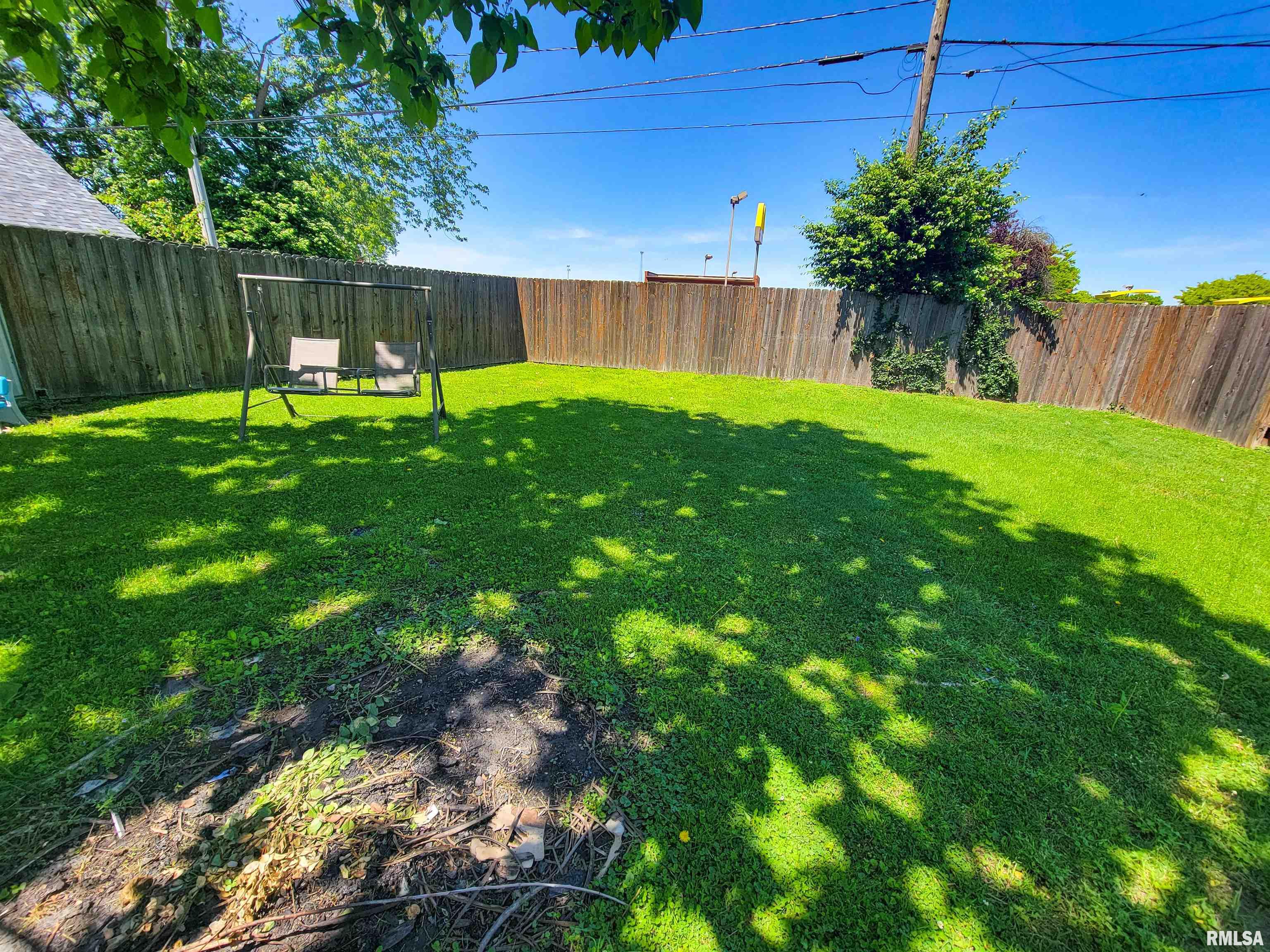 214 W 12th Street, Flora, Illinois image 11