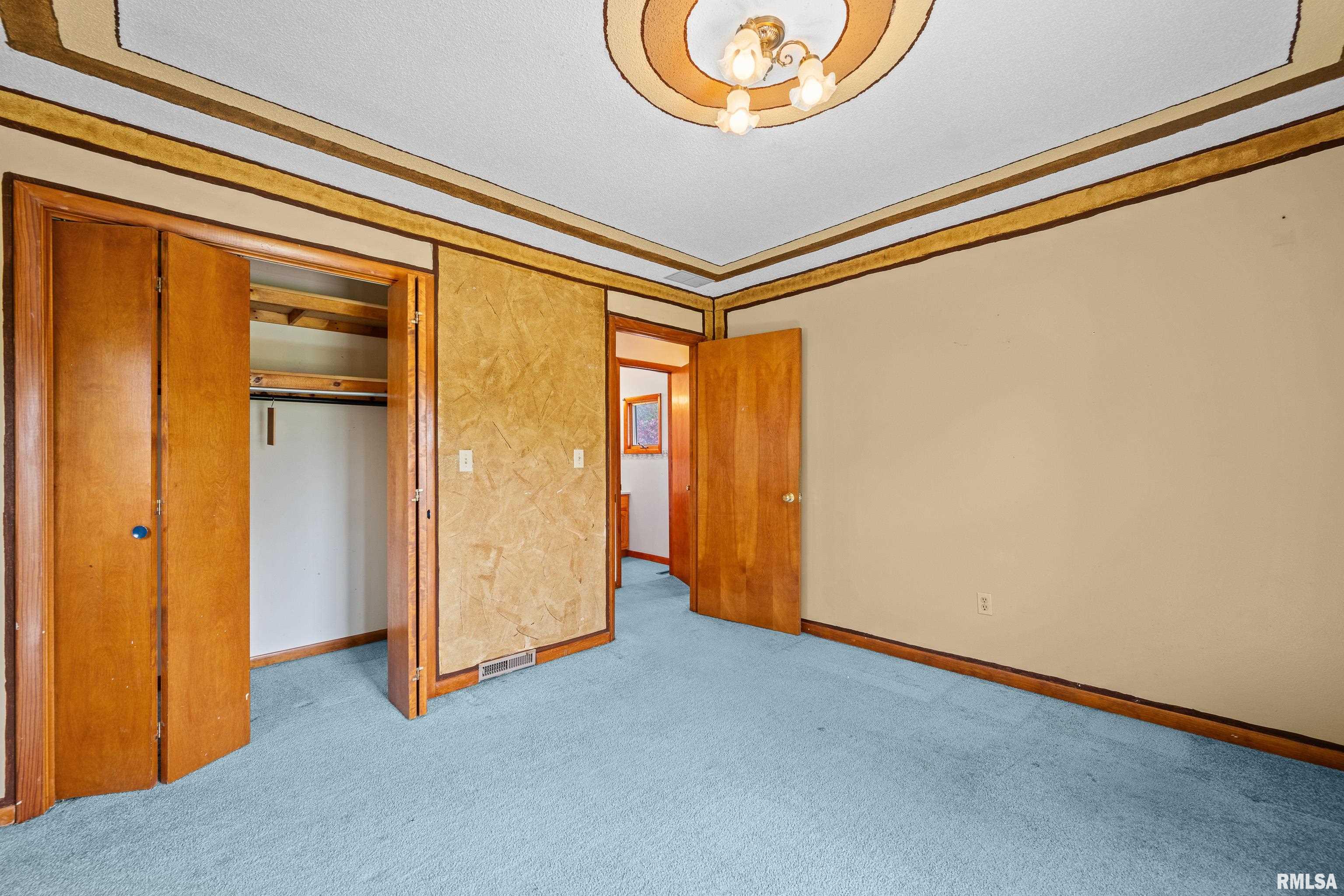 140 W 5th Avenue, Woodhull, Illinois image 27