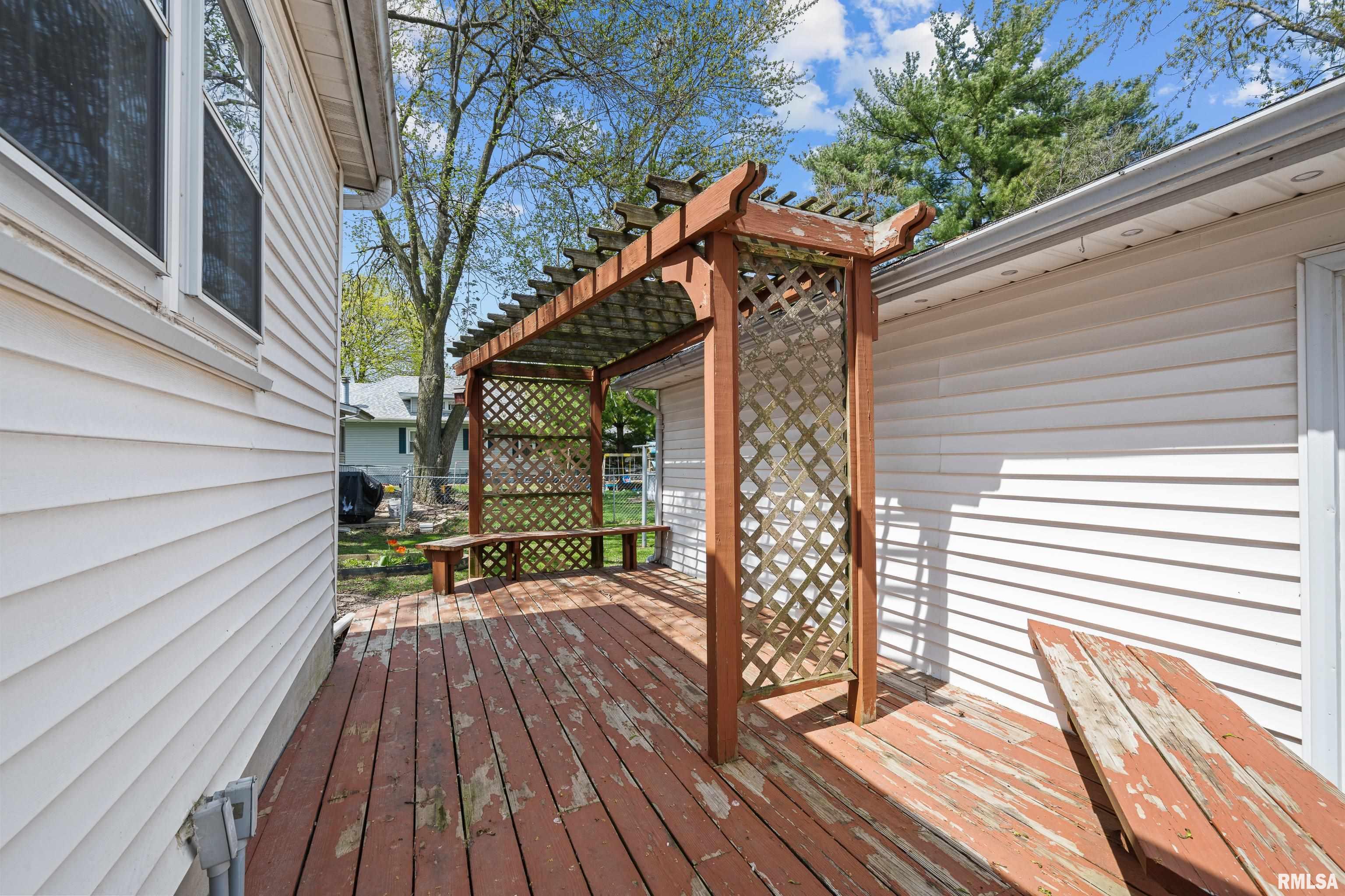 140 W 5th Avenue, Woodhull, Illinois image 35