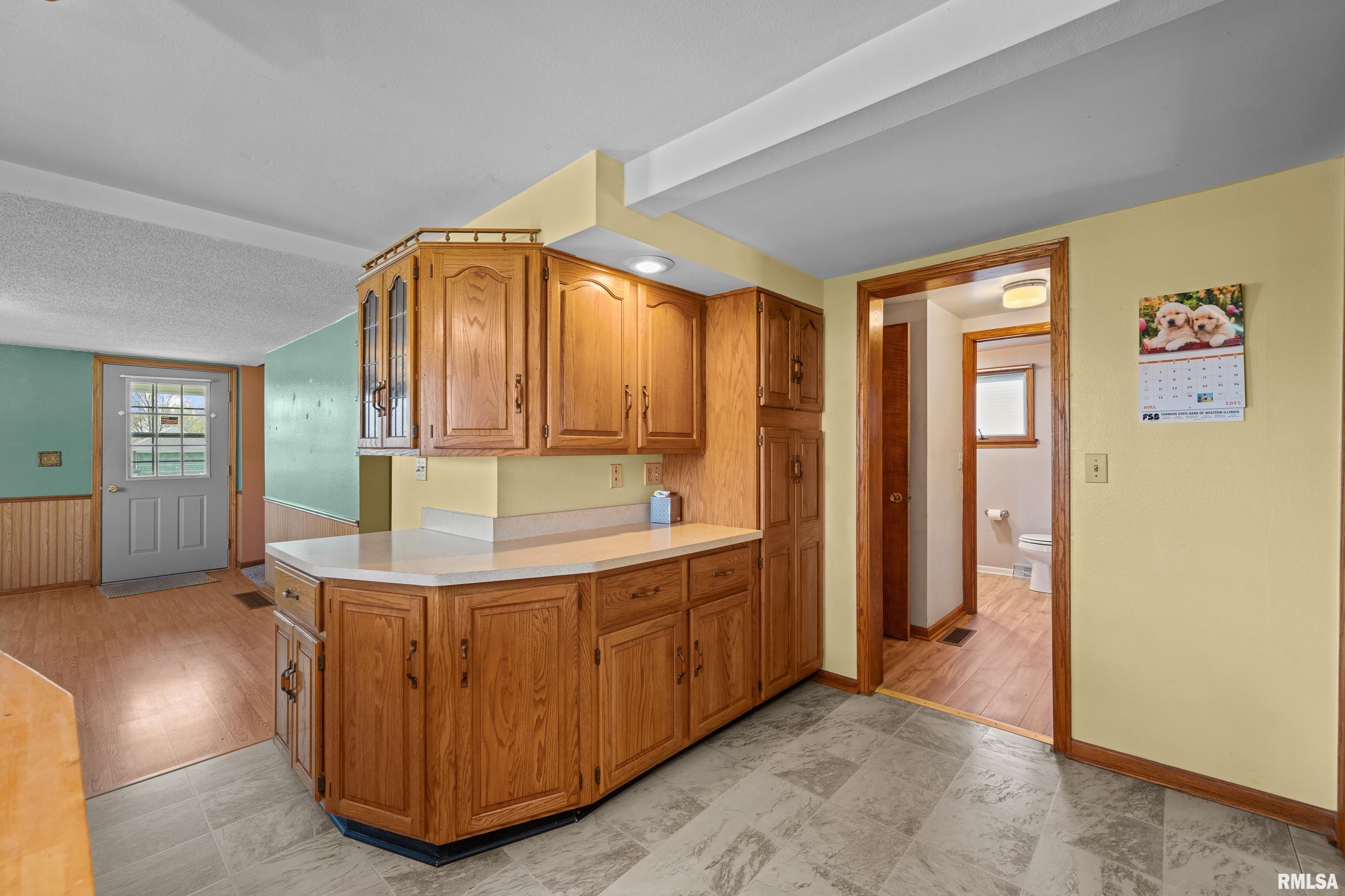 140 W 5th Avenue, Woodhull, Illinois image 13