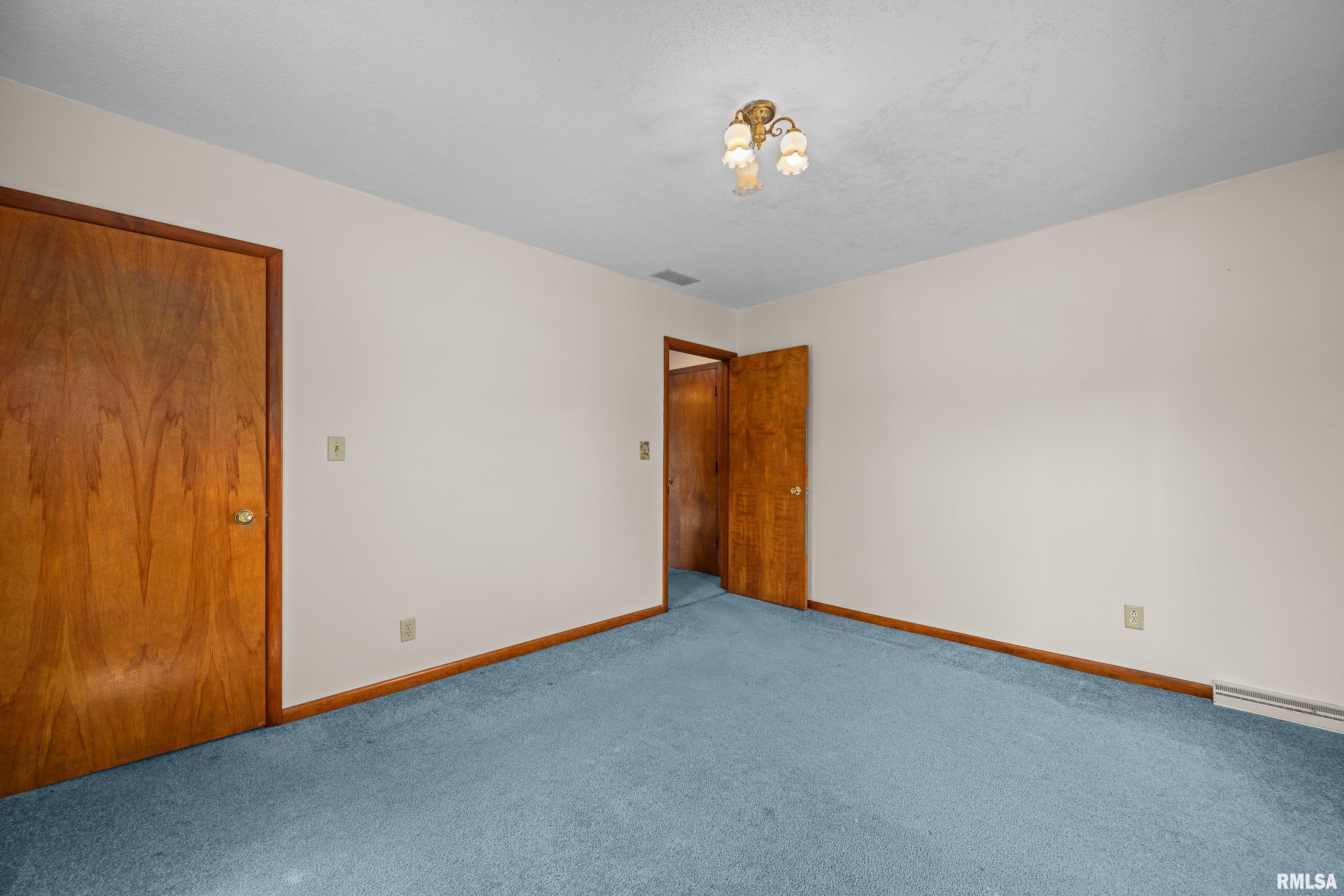 140 W 5th Avenue, Woodhull, Illinois image 23