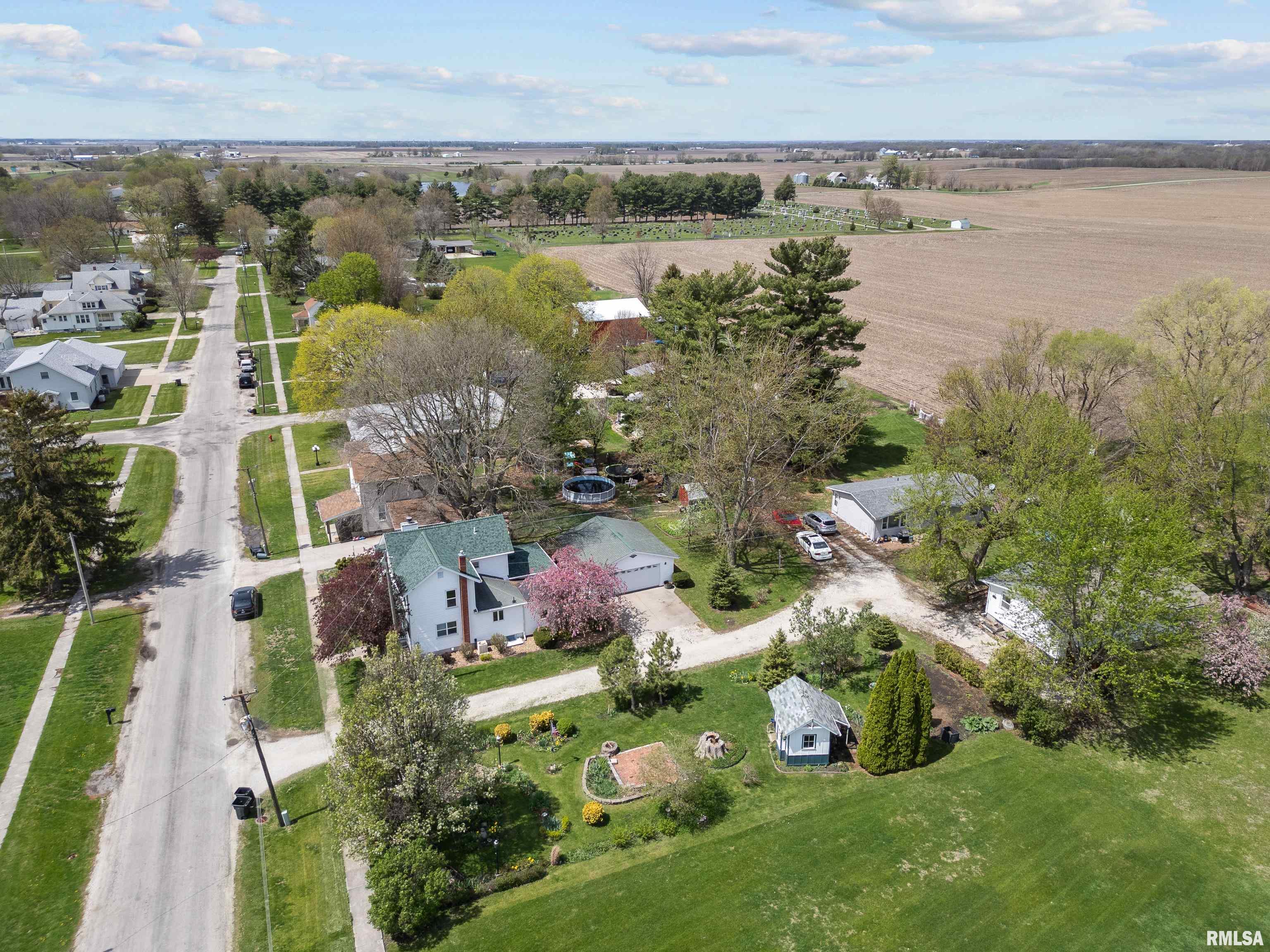 140 W 5th Avenue, Woodhull, Illinois image 5