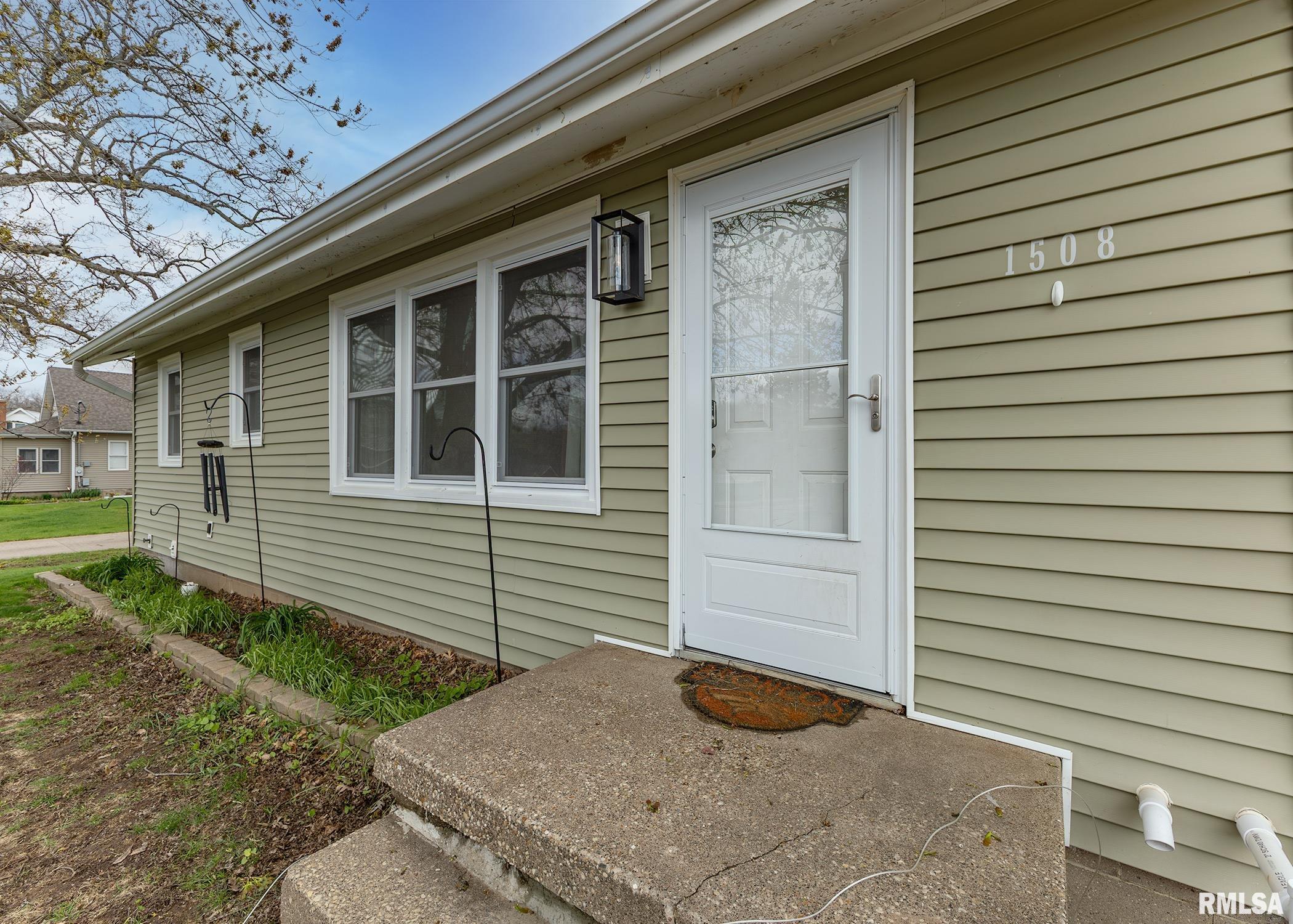 1508 3rd Street, Camanche, Iowa image 3