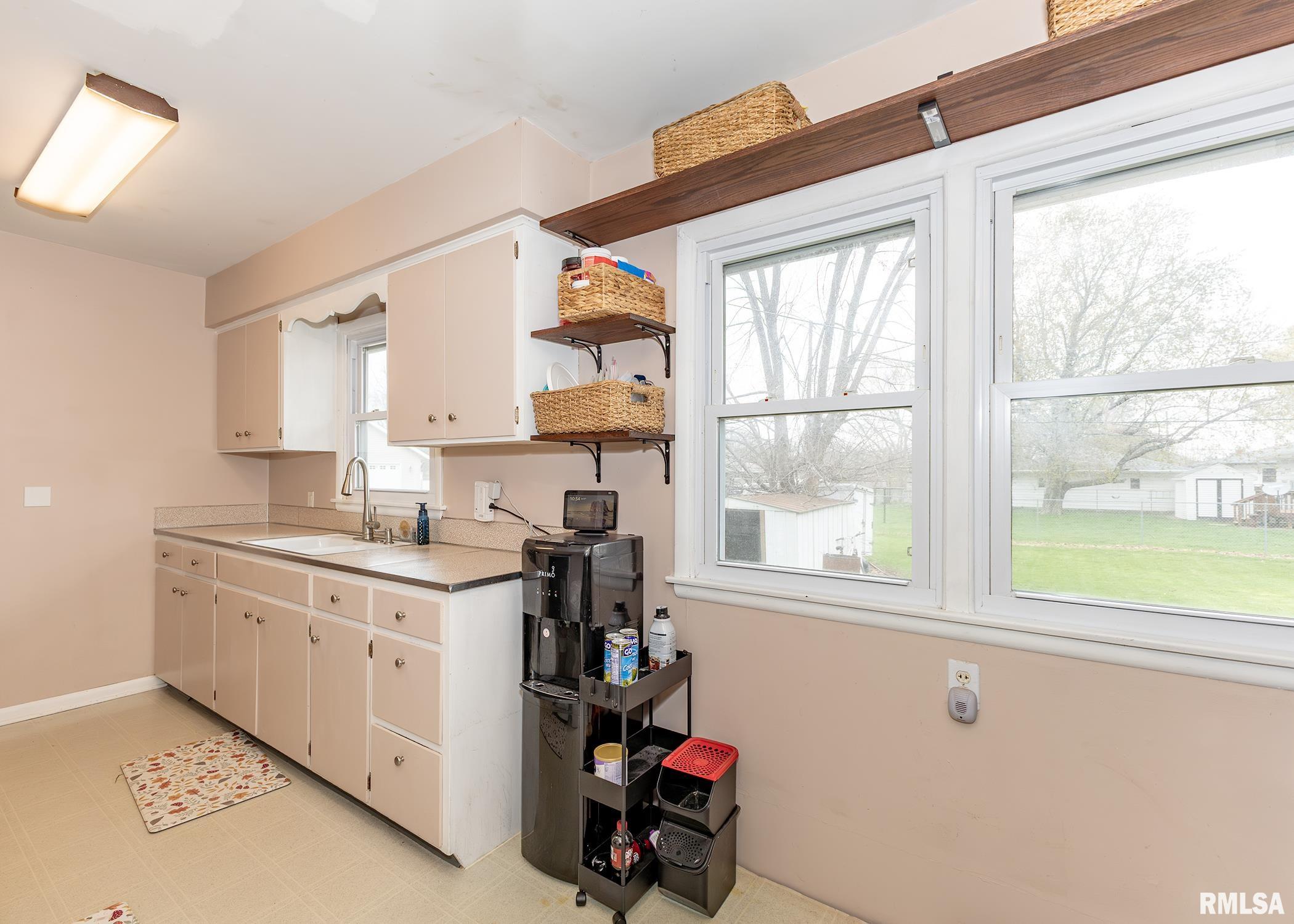 1508 3rd Street, Camanche, Iowa image 6
