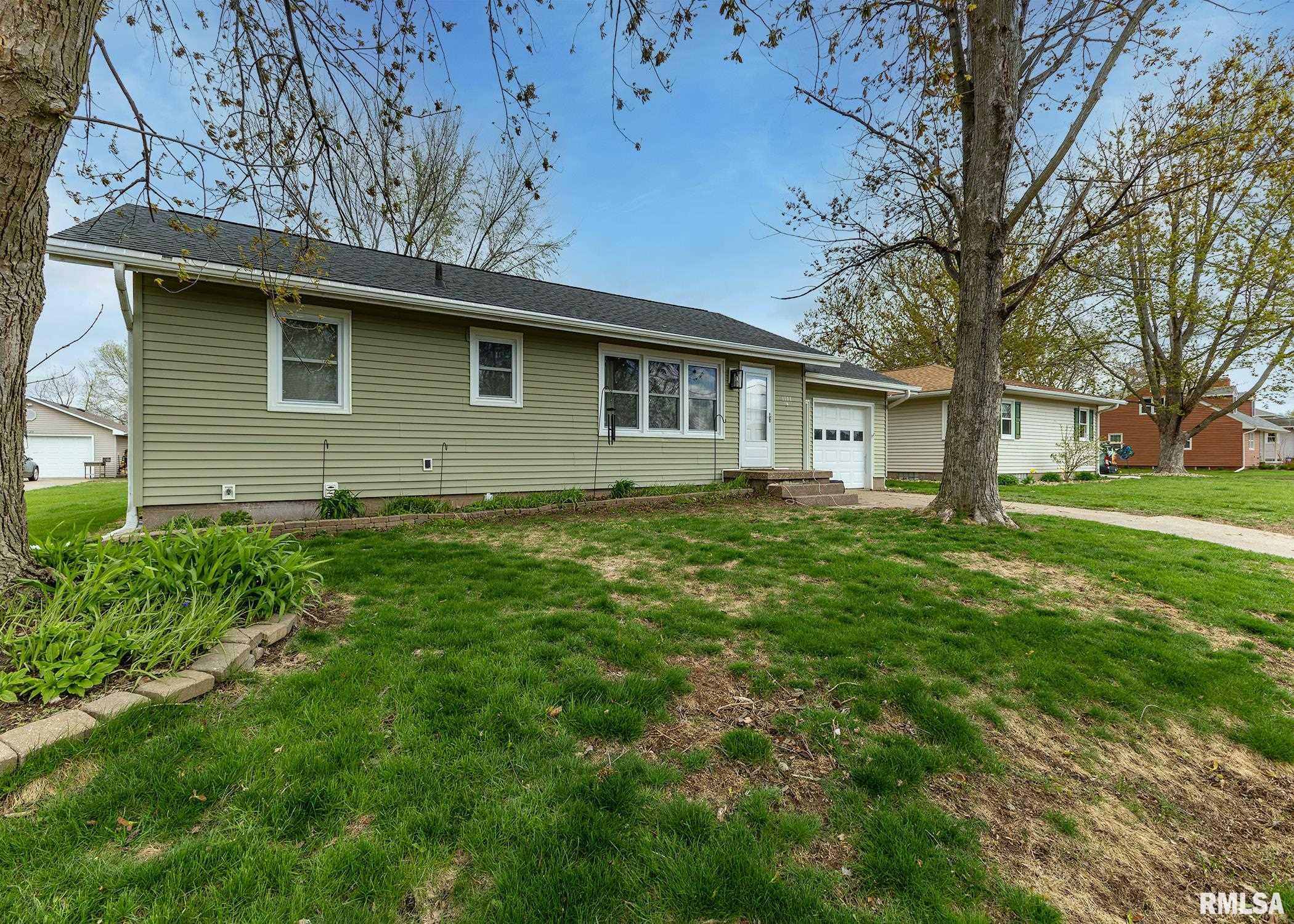 1508 3rd Street, Camanche, Iowa image 2