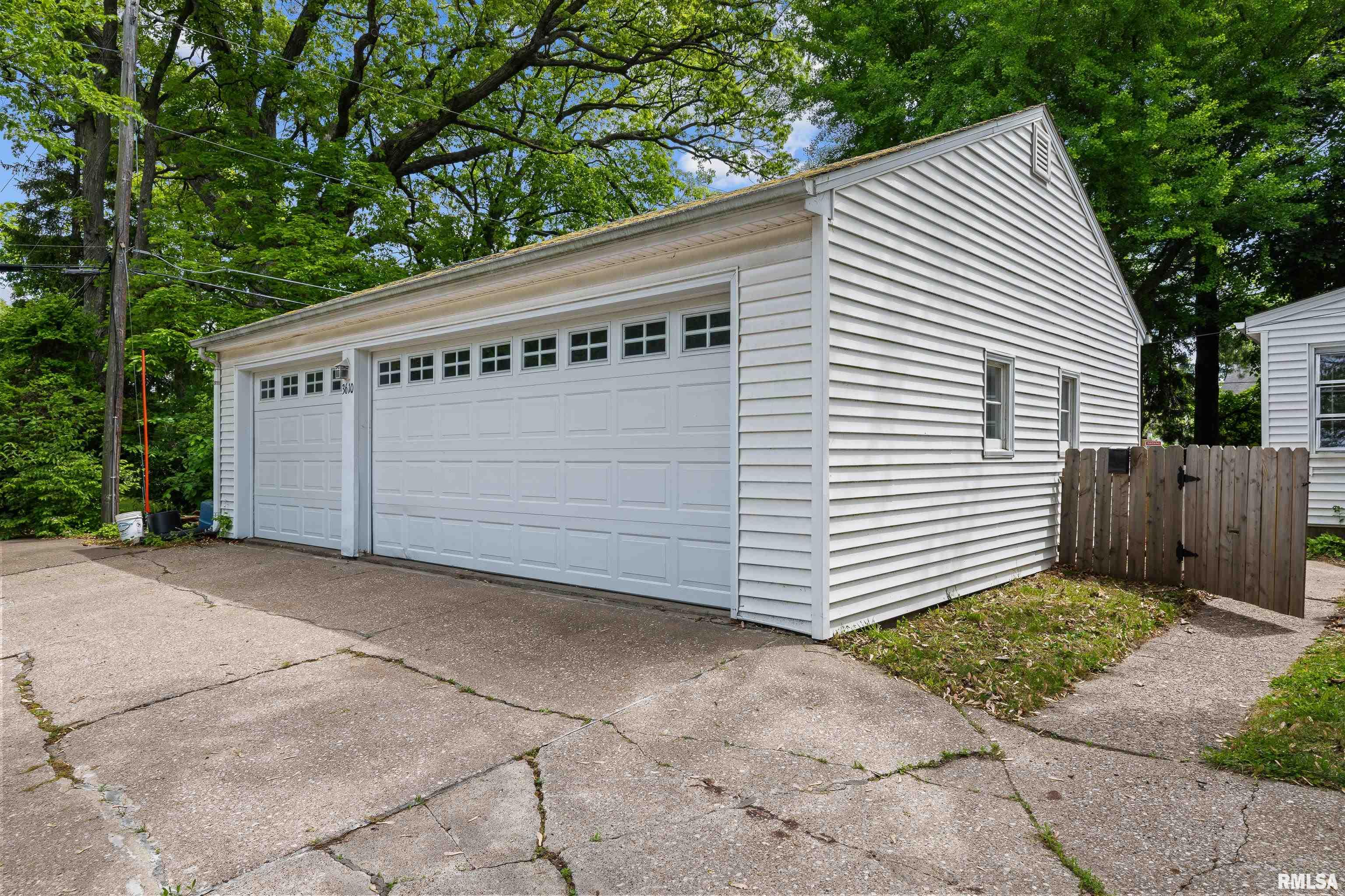 3610 12th Avenue, Moline, Illinois image 3