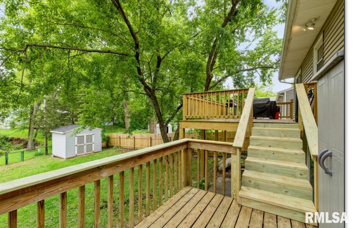 3071 S Hampton Drive, Bettendorf, Iowa image 7