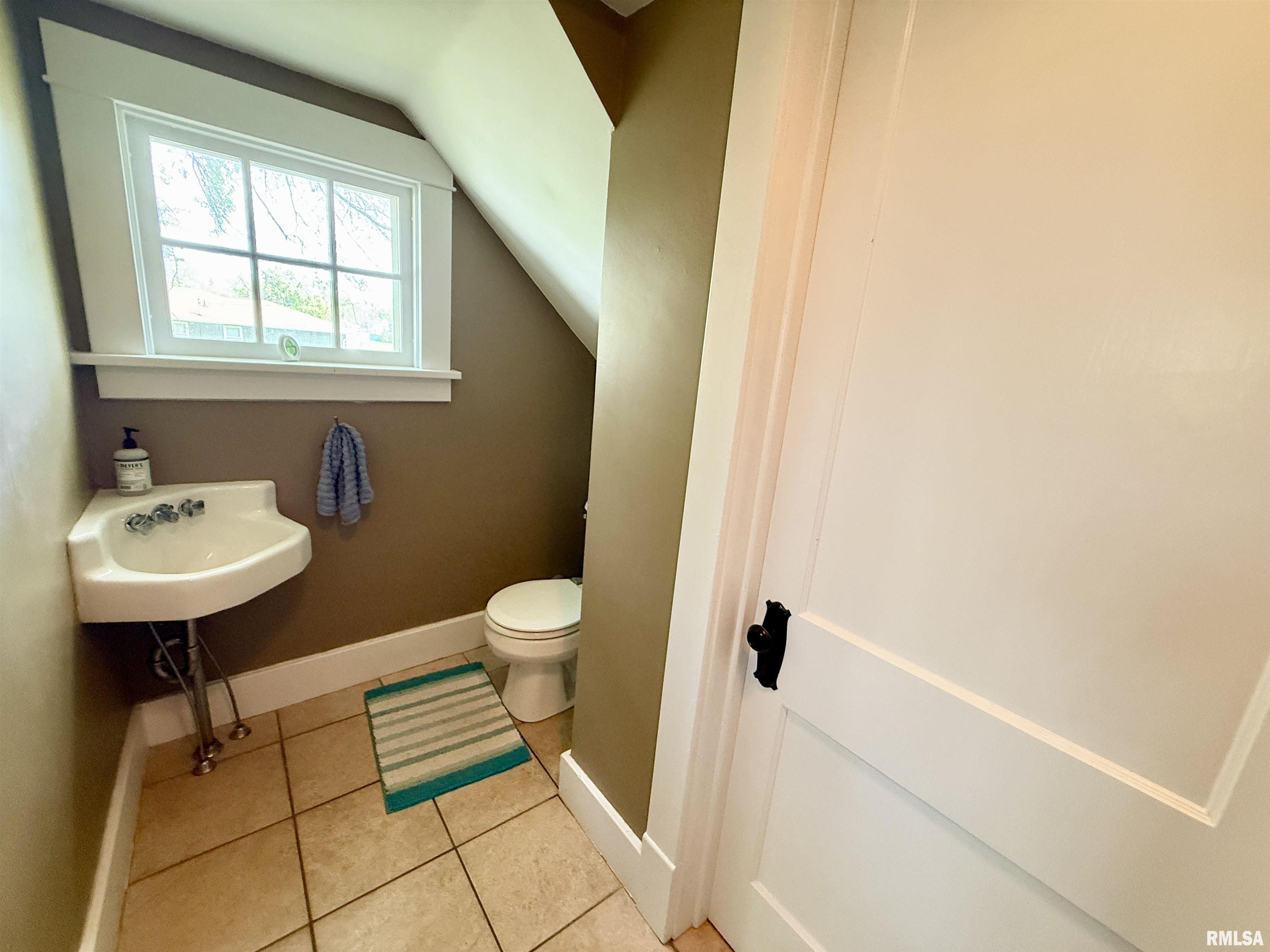 101 S Stewart Street, Geneseo, Illinois image 12