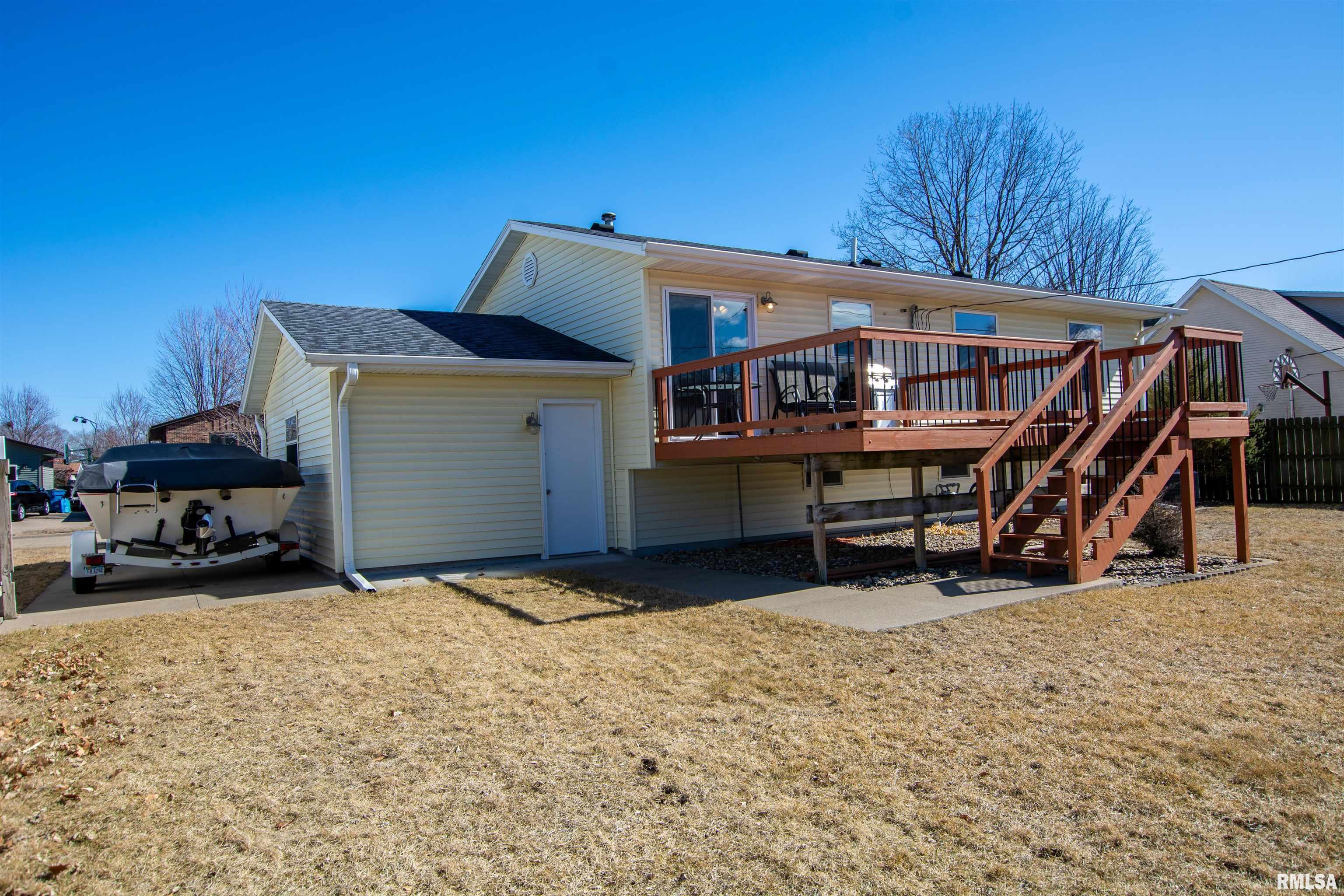 1433 Woods Avenue, Camanche, Iowa image 4