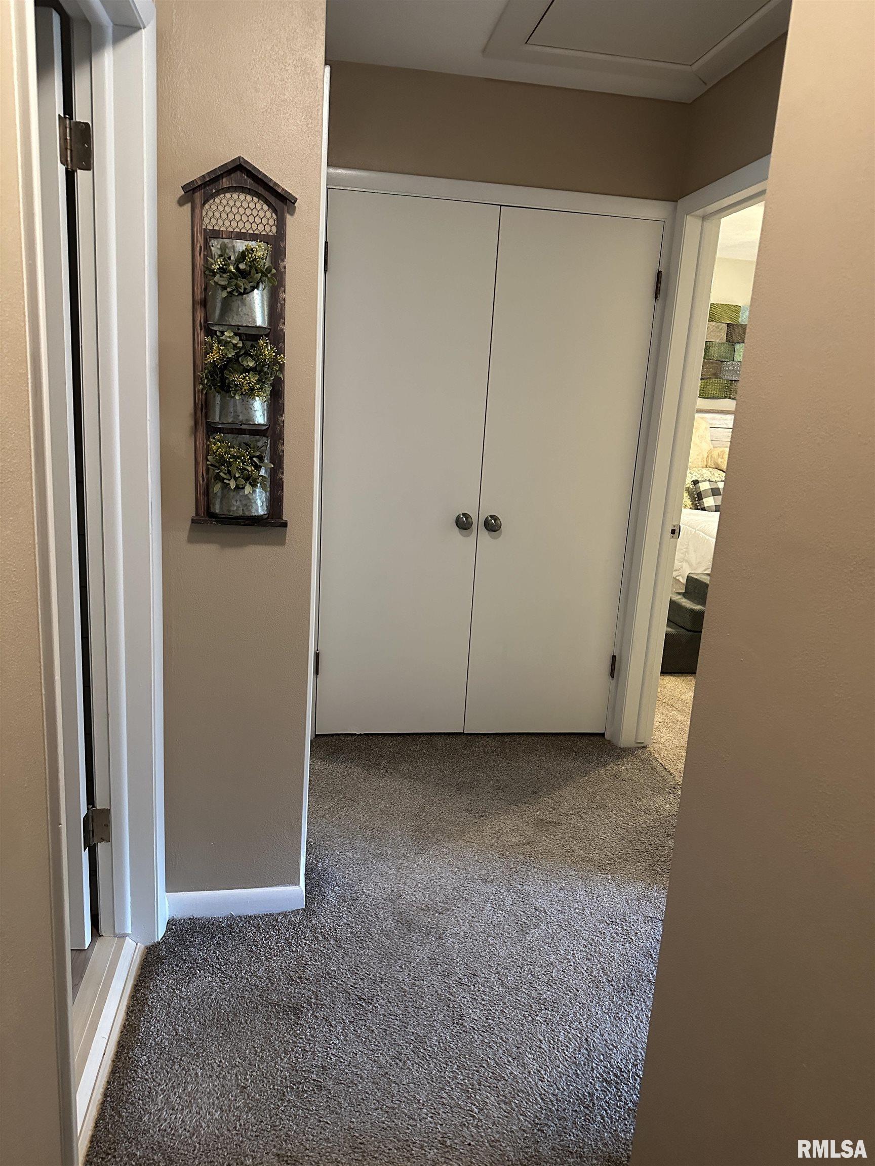 5828 W Colt Drive, Peoria, Illinois image 22