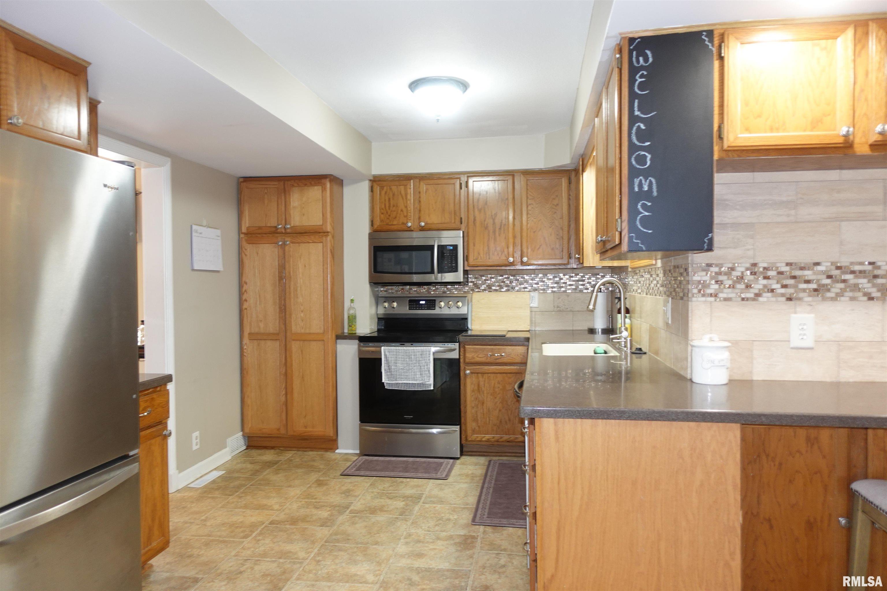 265 Fair Acres Drive, Galesburg, Illinois image 19