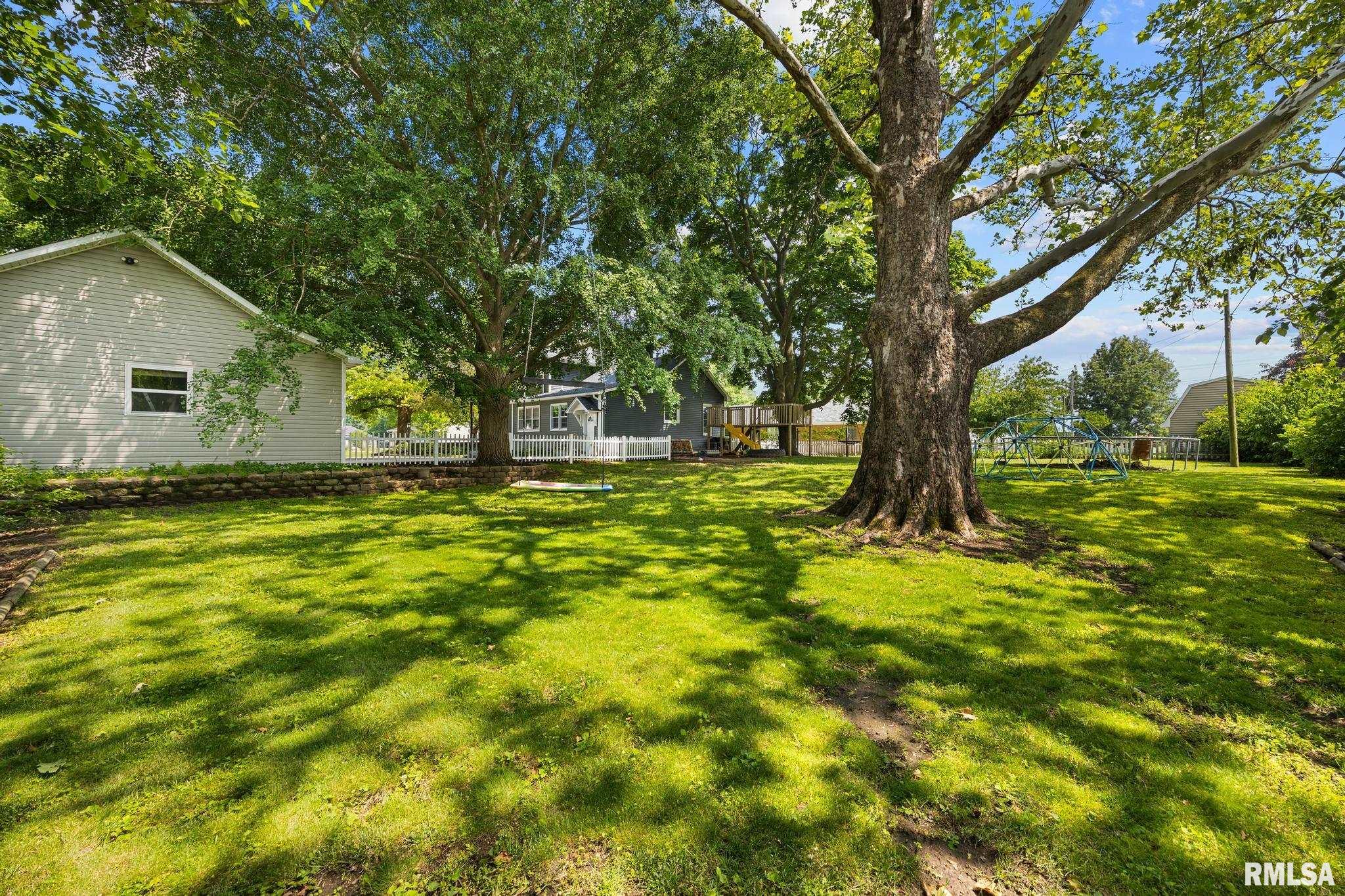703 N Main Street, Roanoke, Illinois image 38