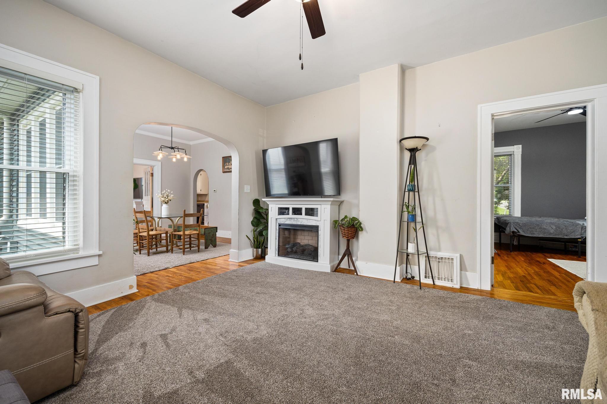 703 N Main Street, Roanoke, Illinois image 8