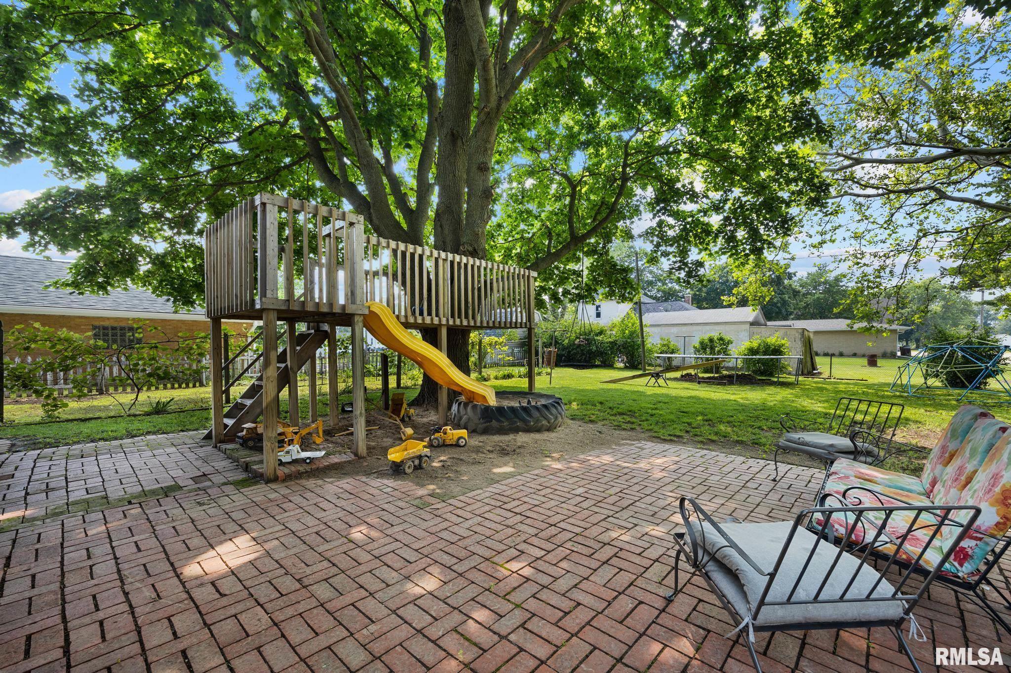 703 N Main Street, Roanoke, Illinois image 33