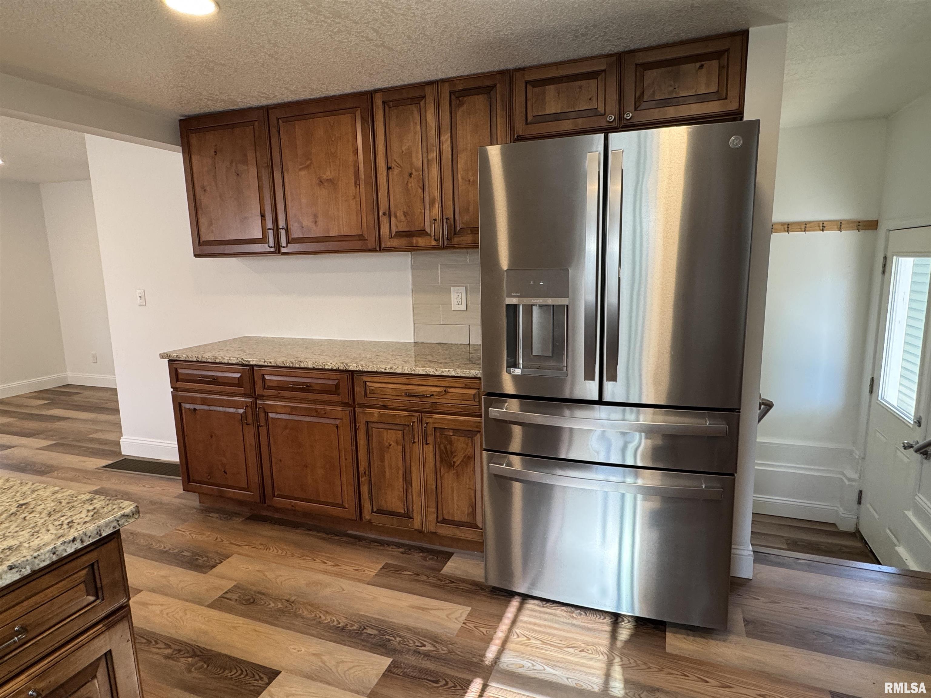 329 E Orange Street, Geneseo, Illinois image 9