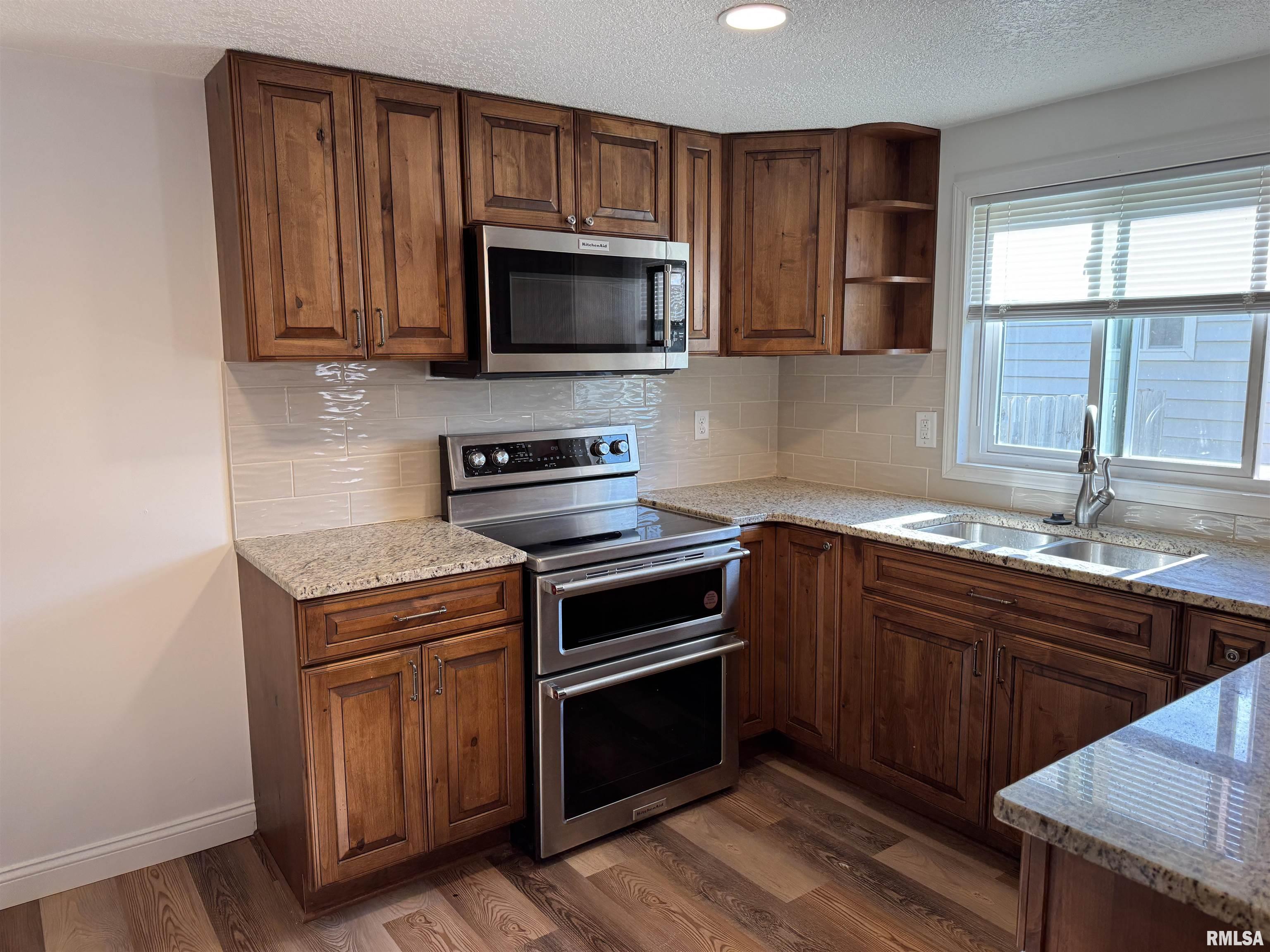 329 E Orange Street, Geneseo, Illinois image 7