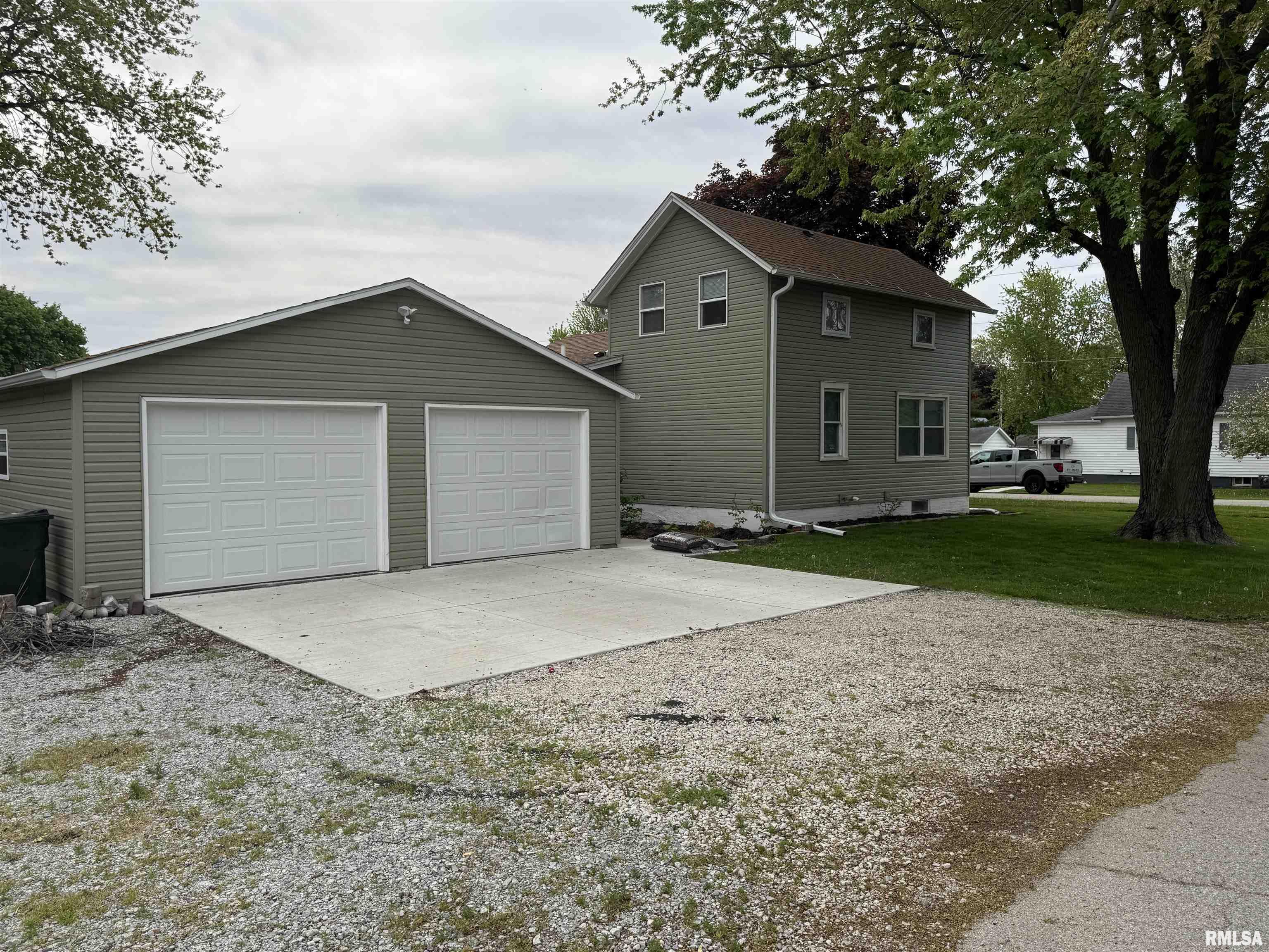 329 E Orange Street, Geneseo, Illinois image 4