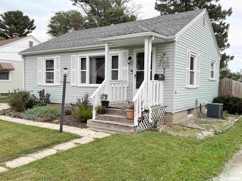 Homes For Sale - 187 Highland Avenue<br/> Galesburg, IL 61401