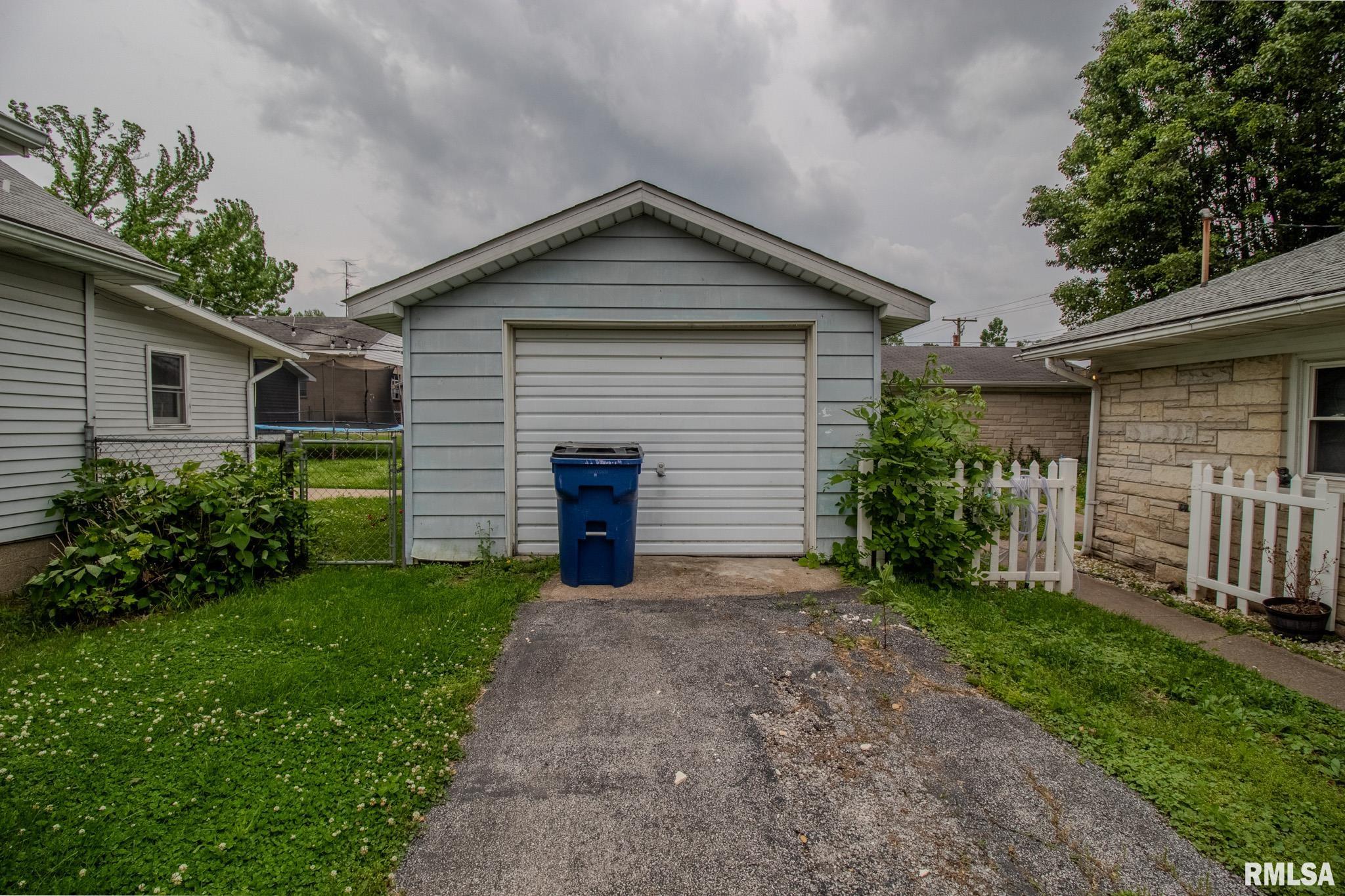 1206 E Oak Street, West Frankfort, Illinois image 4