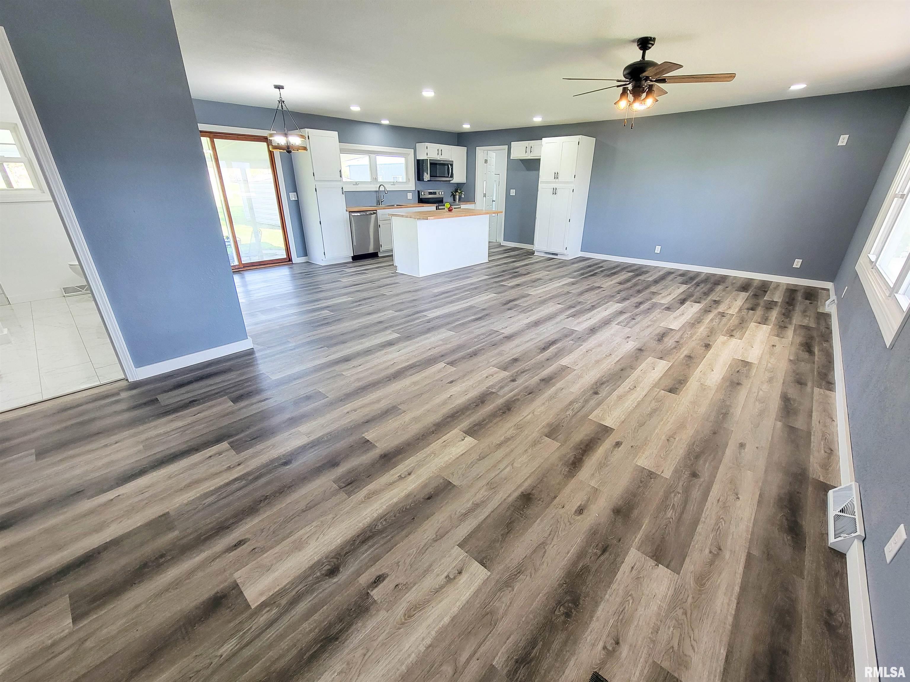 205 Highway 45, Cisne, Illinois image 17