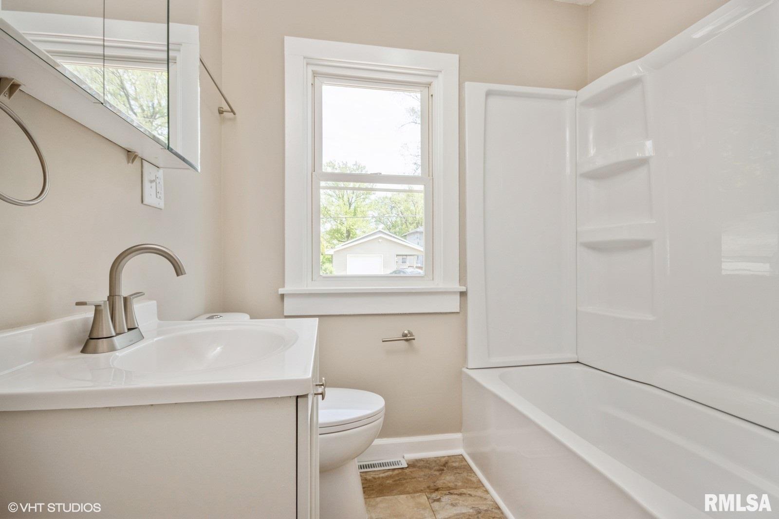 2428 S 8th Street, Springfield, Illinois image 13